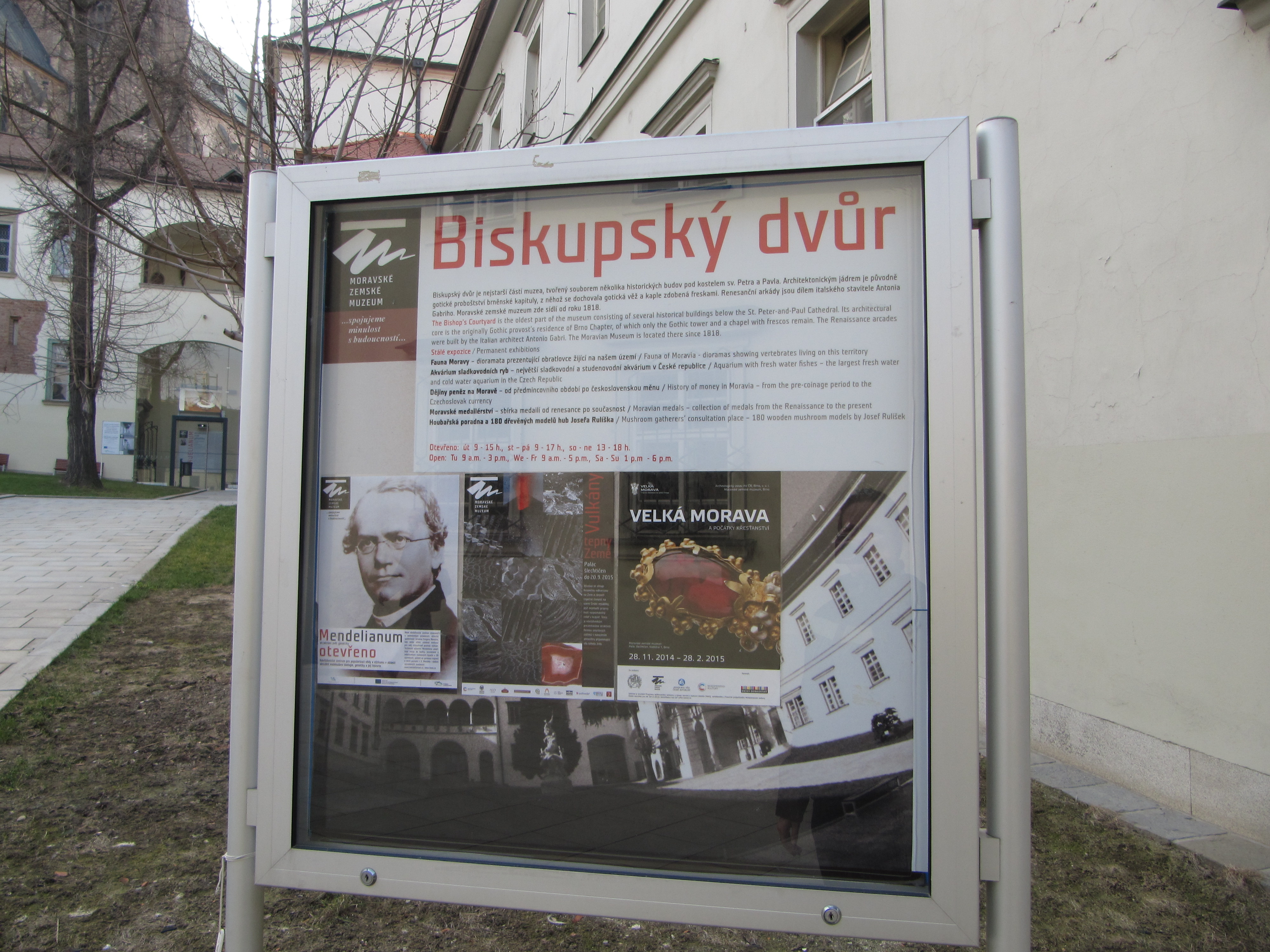 Biskupský dvůr foto 2