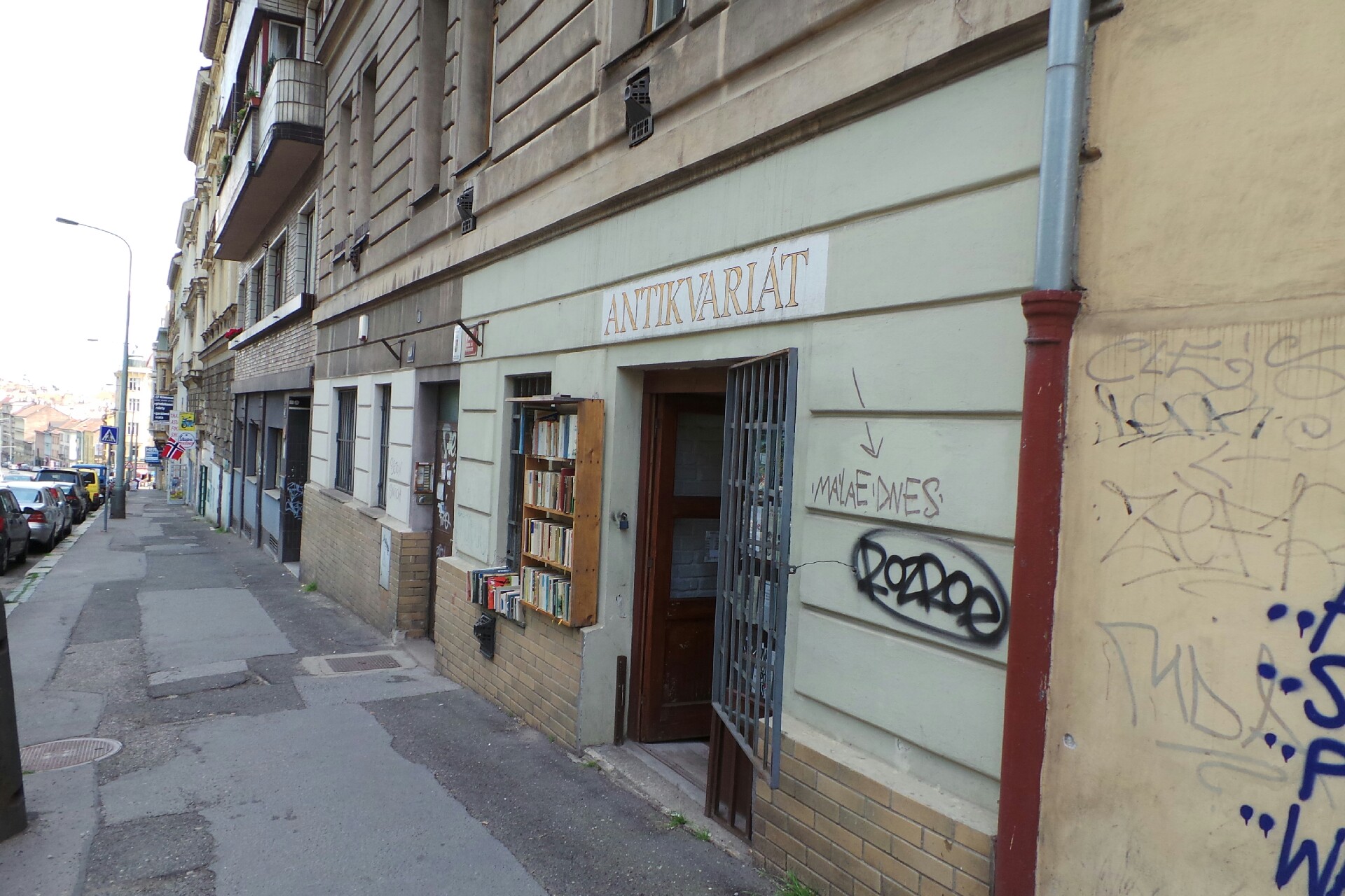 Antikvariát zaknihami