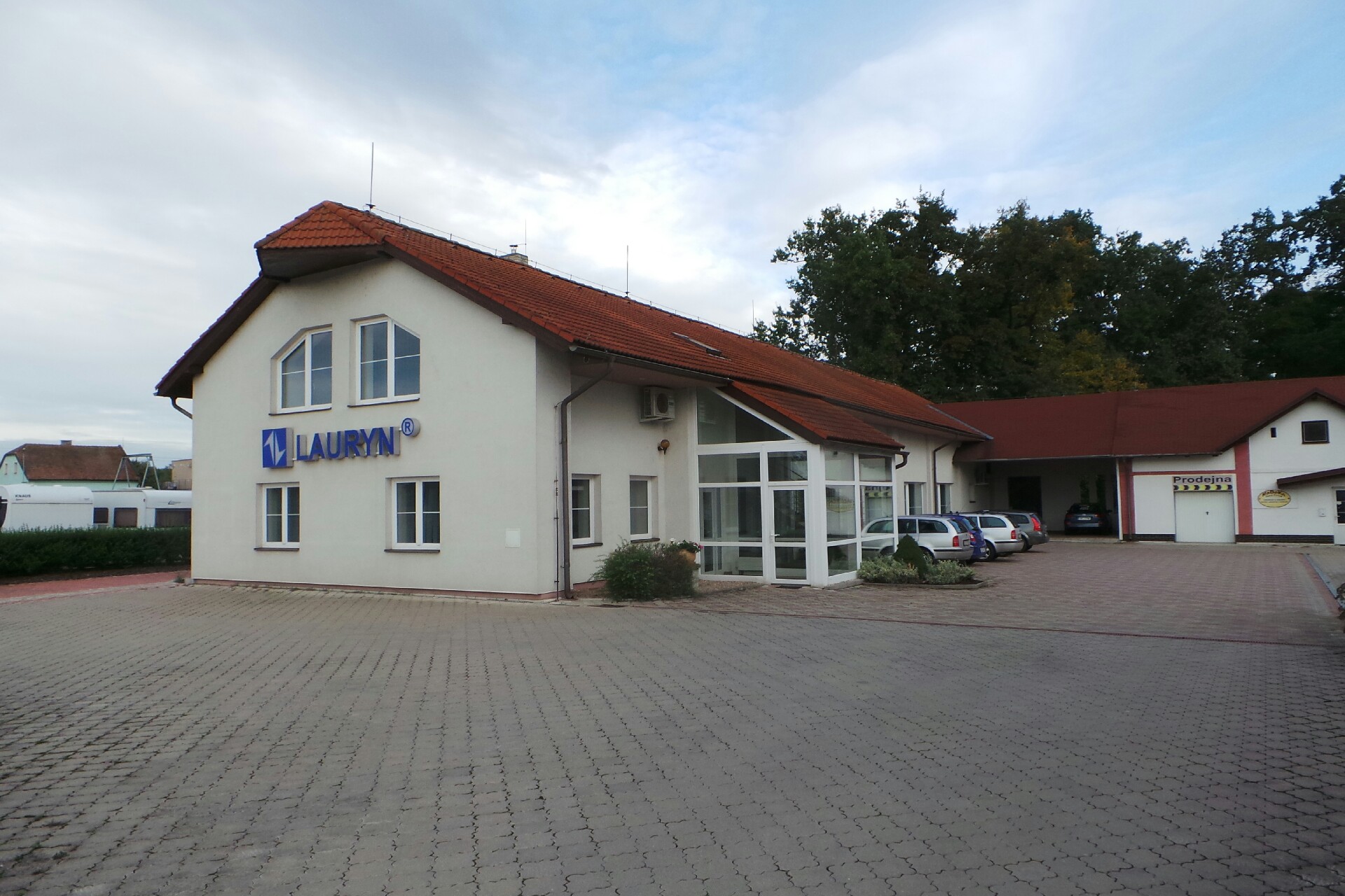 LAURYN s.r.o.