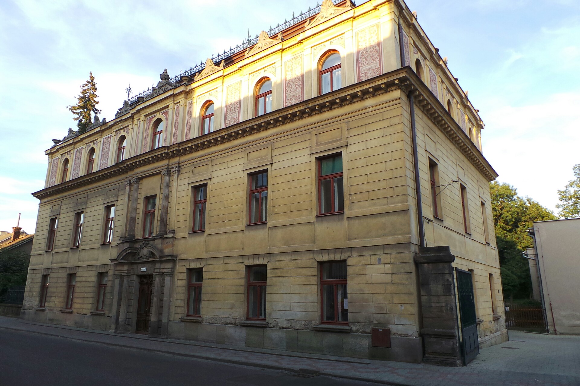 Farní charita Dvůr Králové nad Labem - Občanská poradna