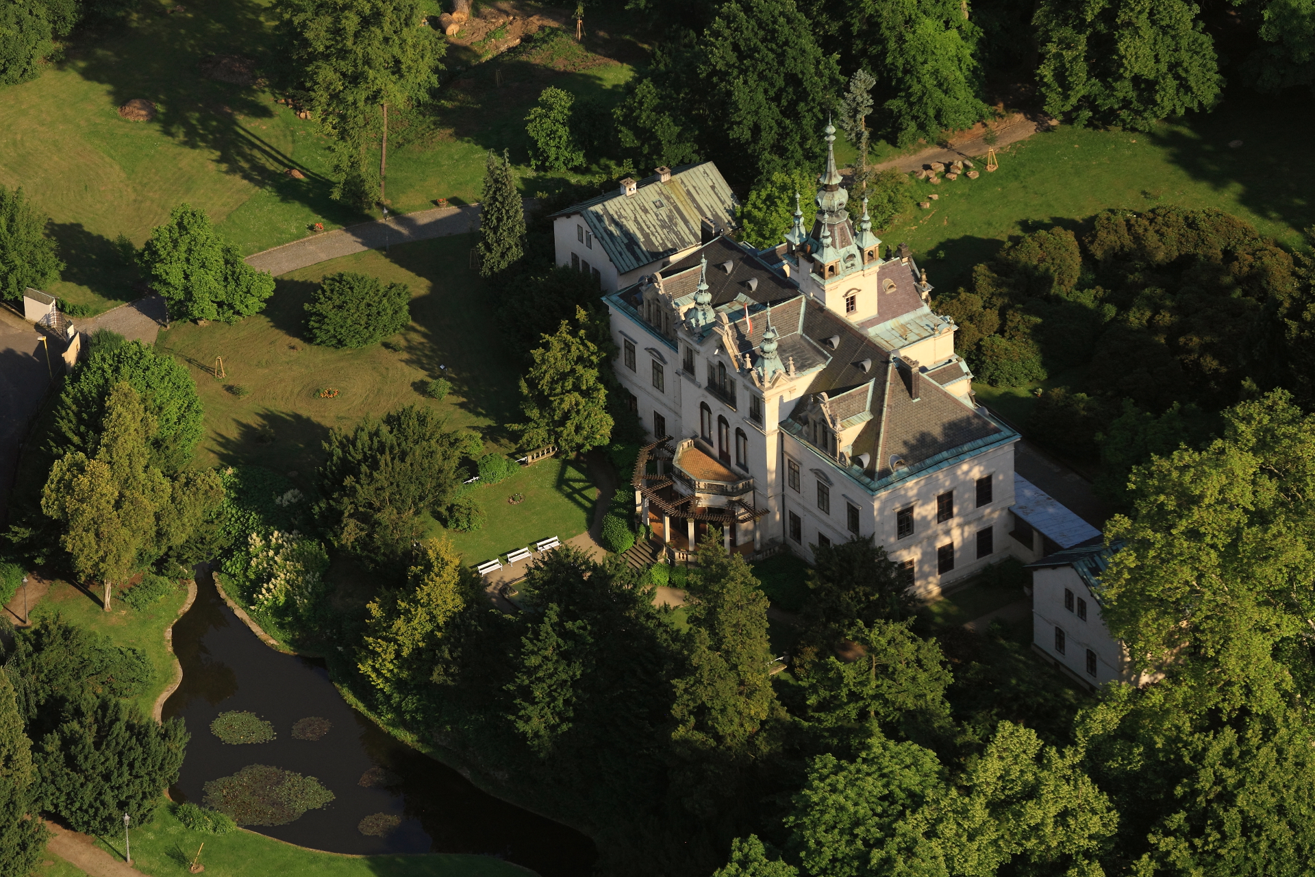 Státní zámek Velké Březno foto 2