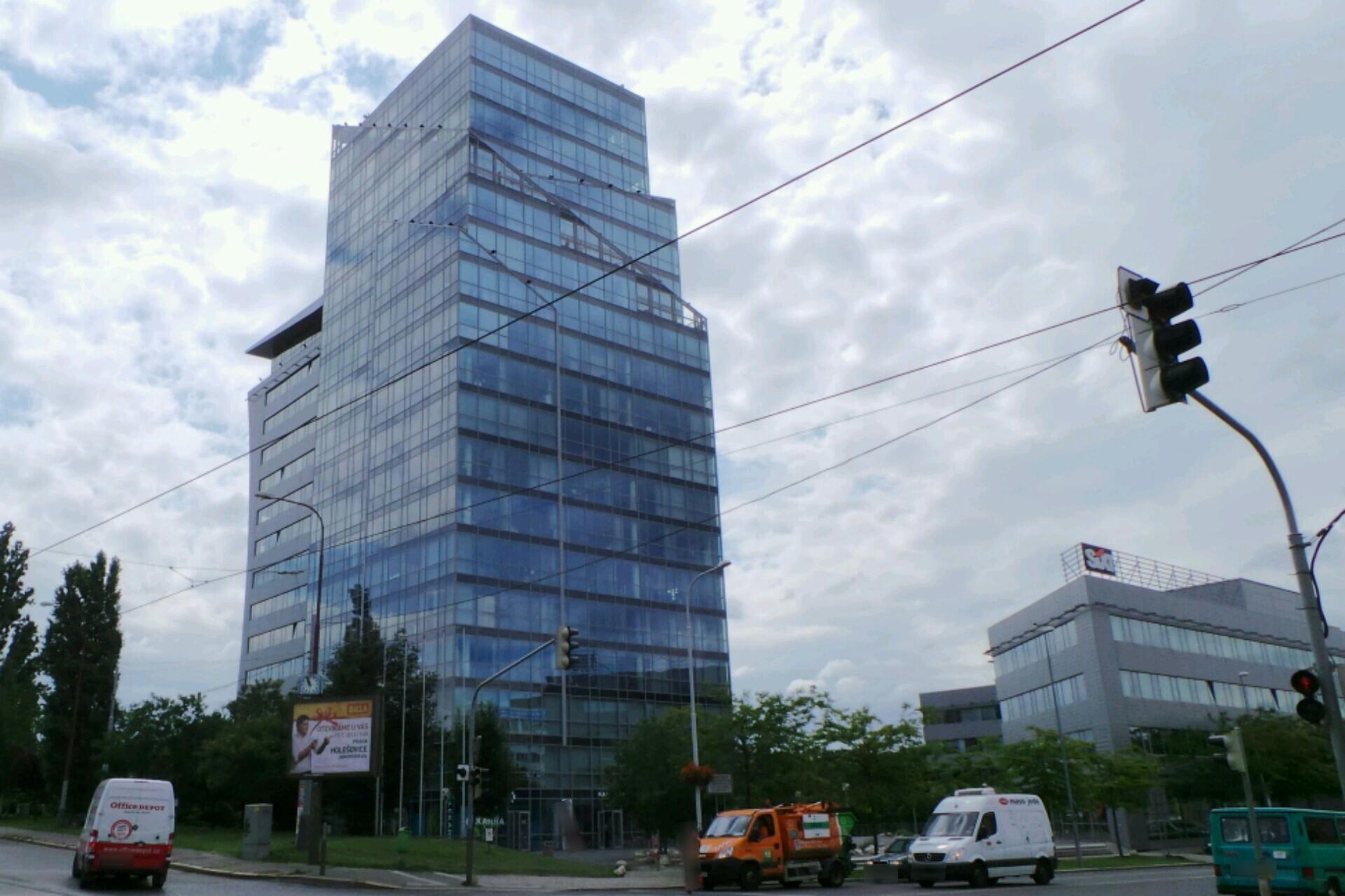 Hampshire Nový Hrádek, s.r.o.