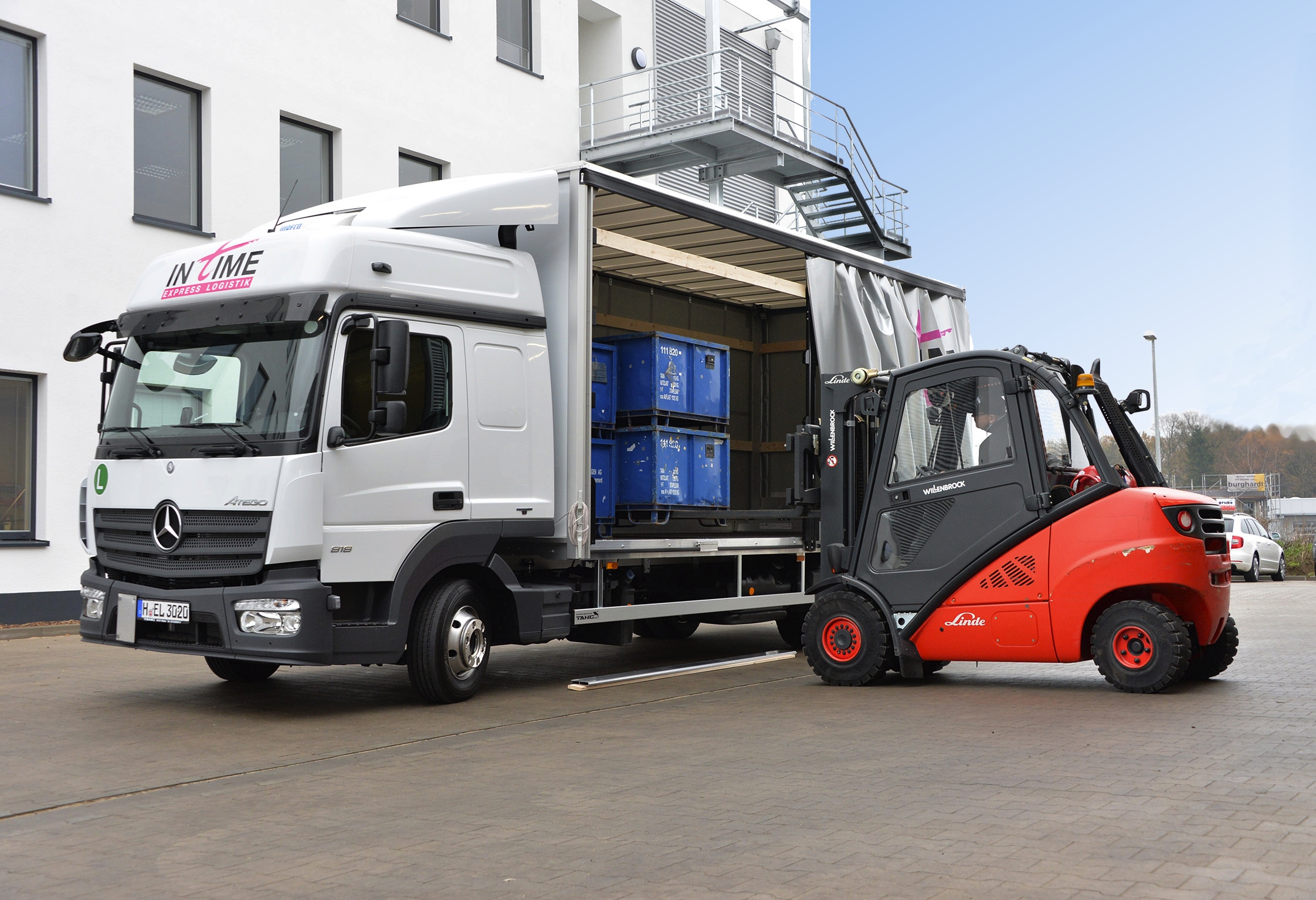 inTime Express Logistics foto 3
