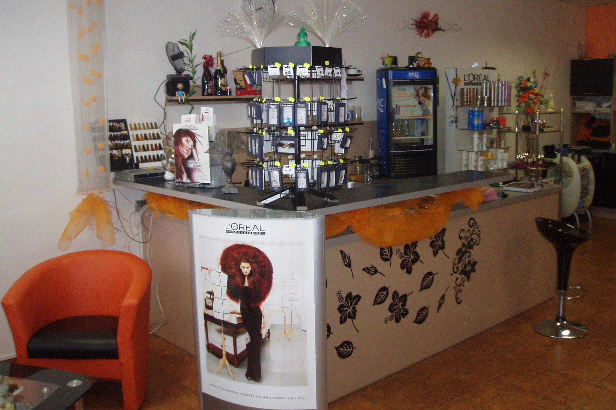 Kadeřnický salon M-HAIR