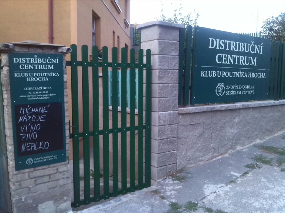 Klub U poutníka Hrocha - Distribuční centrum foto 2