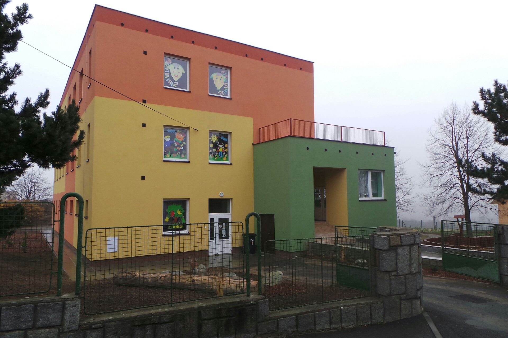 Základní škola a Mateřská škola prof. JUDr. Karla Engliše, Hrabyně