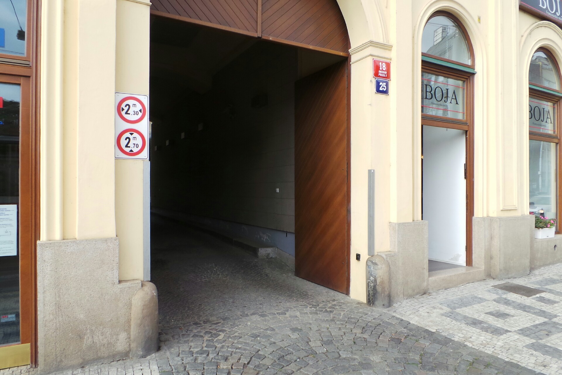 Interactive Corporate, s.r.o.