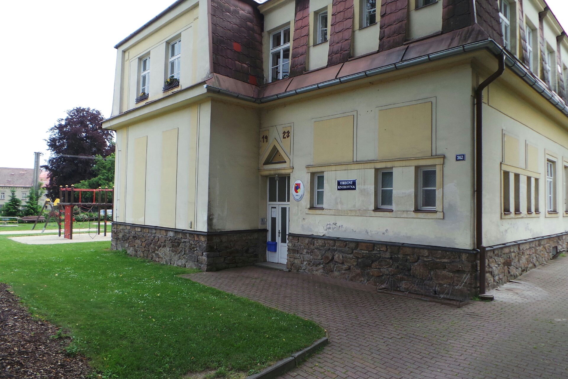 Obecní knihovna Červená Voda foto 2