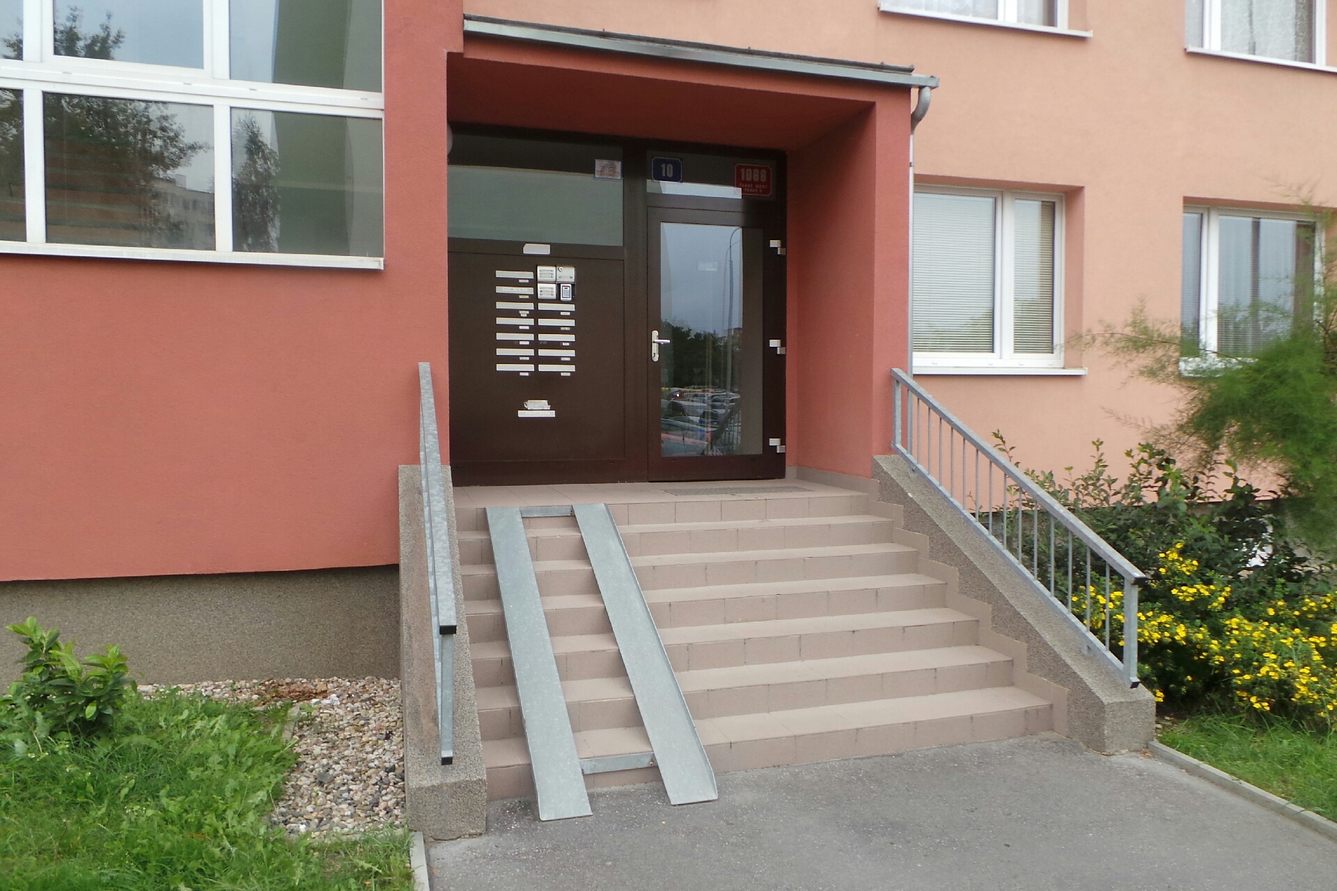 Fraternita Malých sester Ježíšových