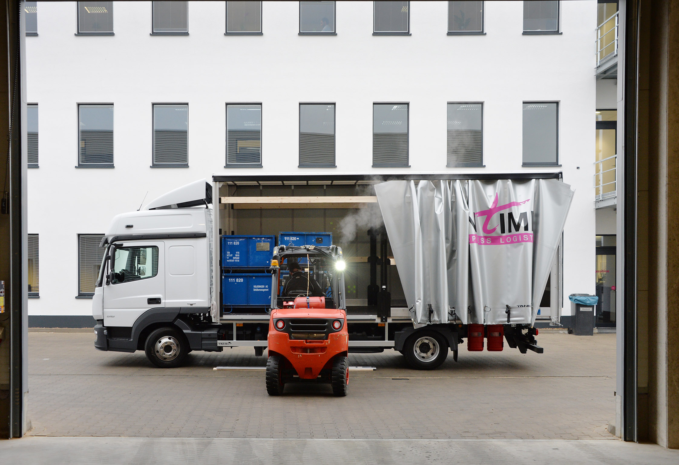 inTime Express Logistics foto 2