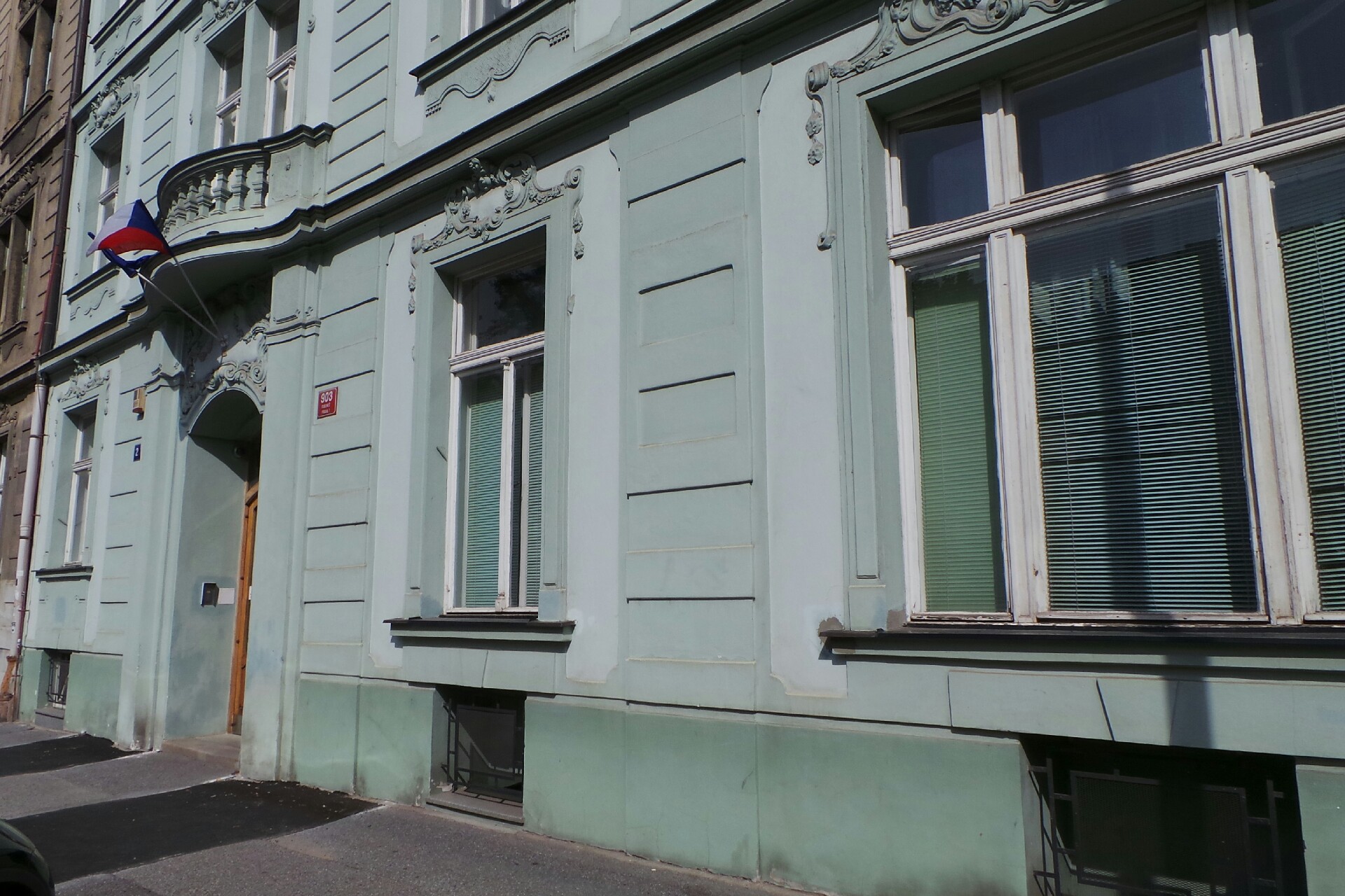 Vysokoškolská kolej Mikoláše Alše