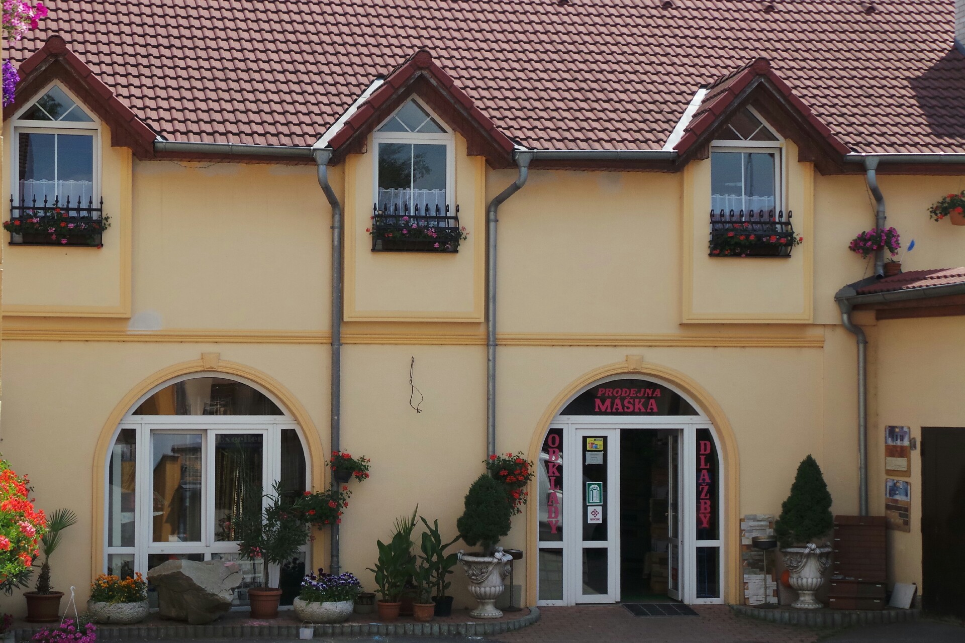 MÁŠKA - Stavební a obchodní, spol. s r.o.