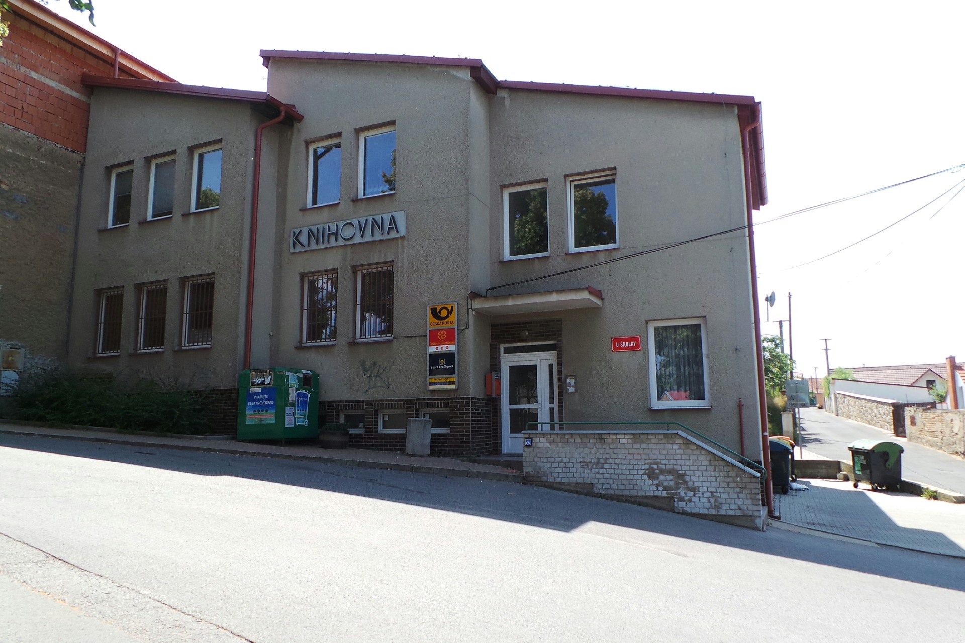 Městská knihovna Klecany foto 2