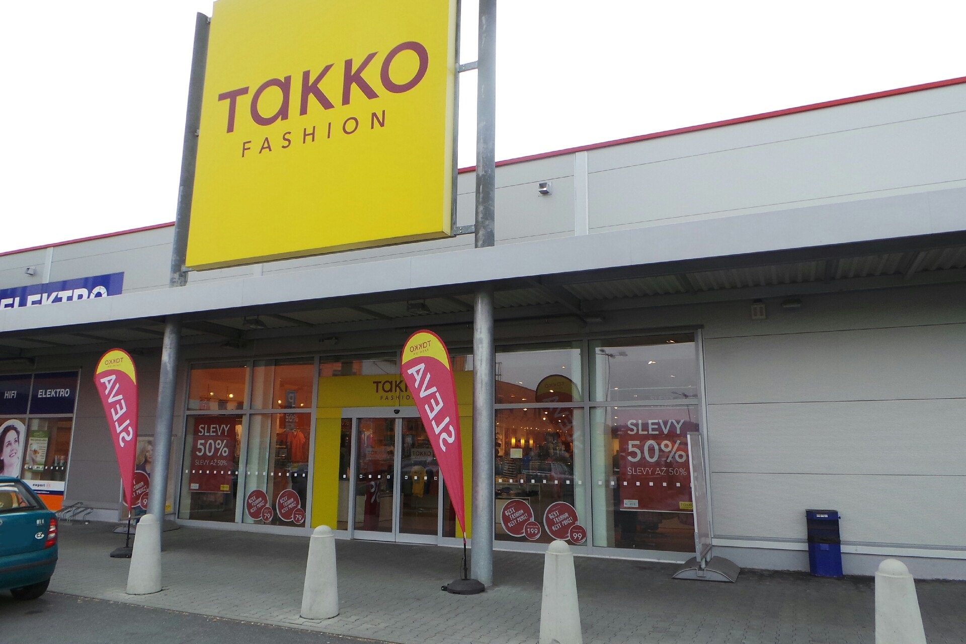 TAKKO FASHION foto 1