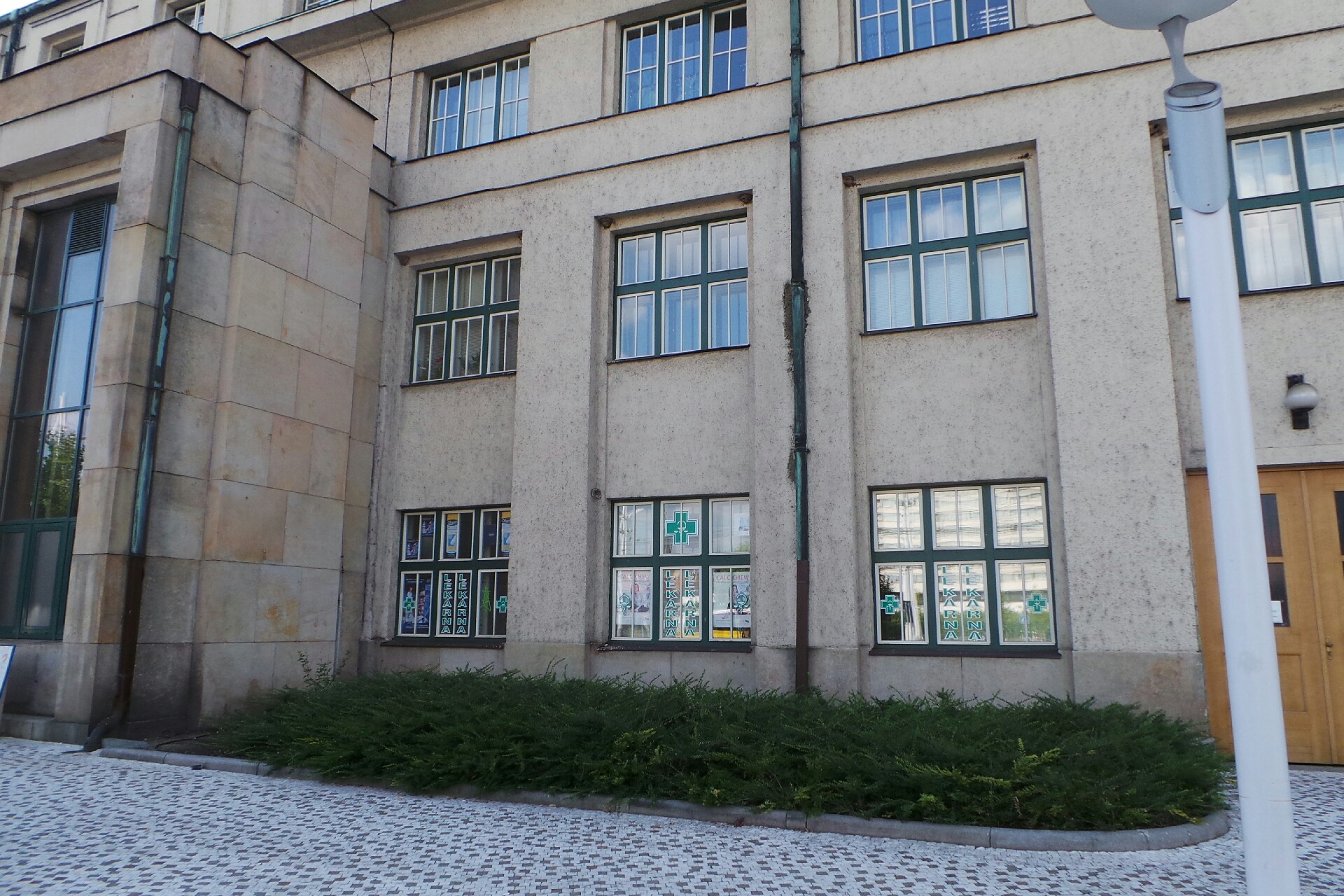 Lékárna Na Nádraží foto 2