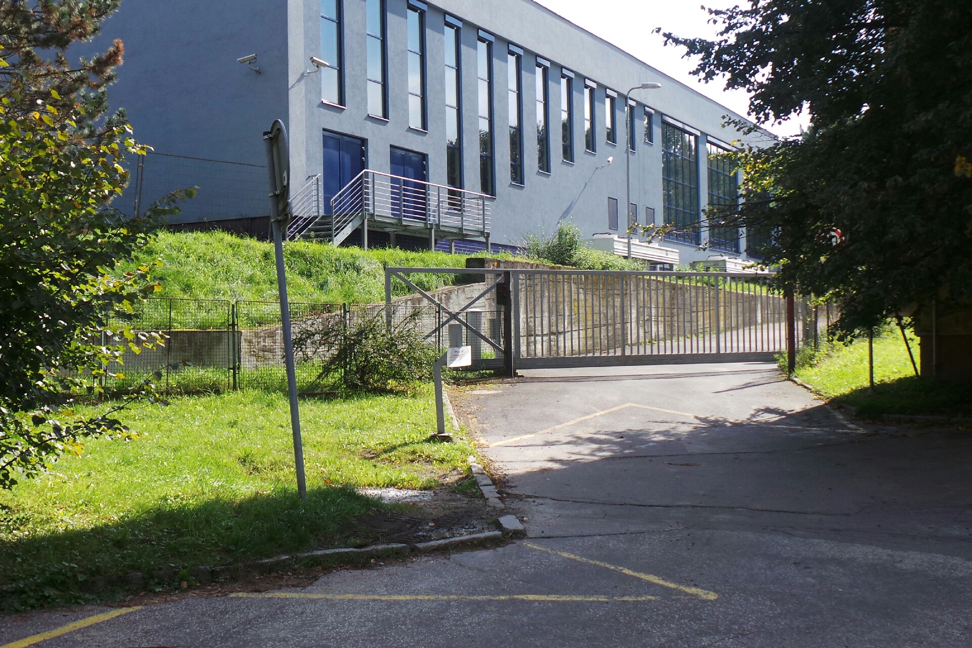 Vysoká škola báňská - Technická univerzita Ostrava - Knihovna a studovna Fakulty bezpečnostního inženýrství