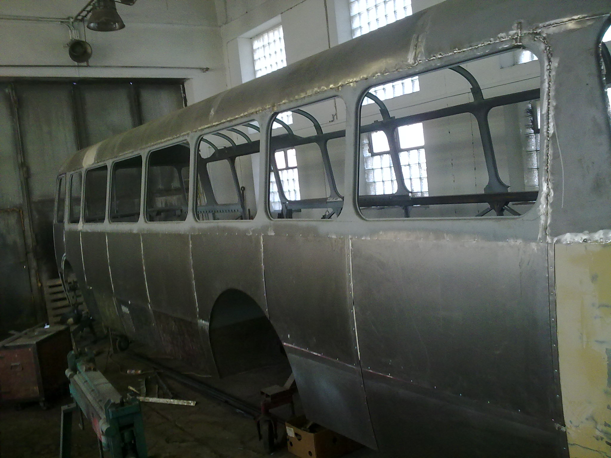 Vlastimil Urbánek - renovace autobusů foto 4