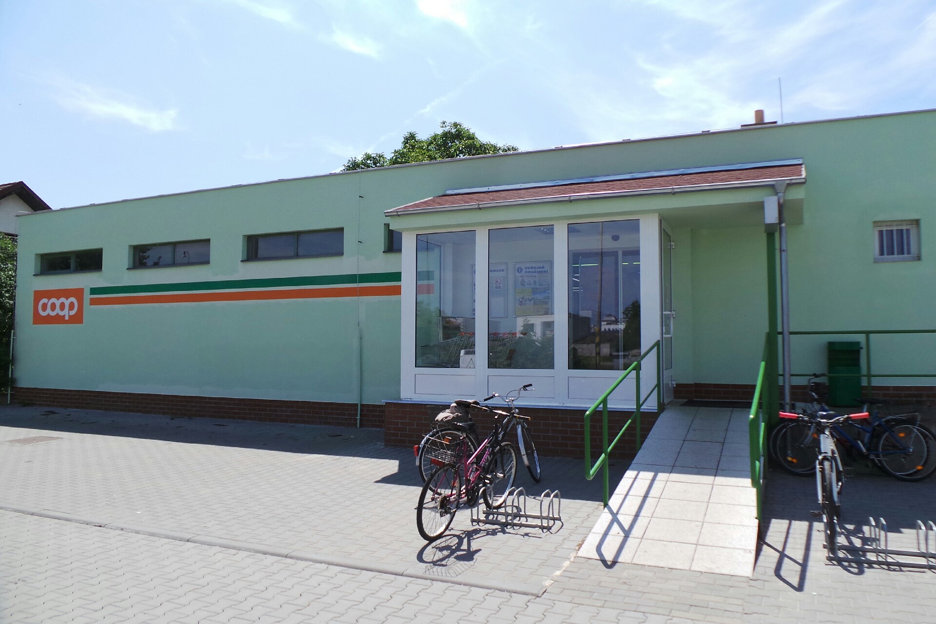 Jednota, spotřební družstvo v Hodoníně - COOP