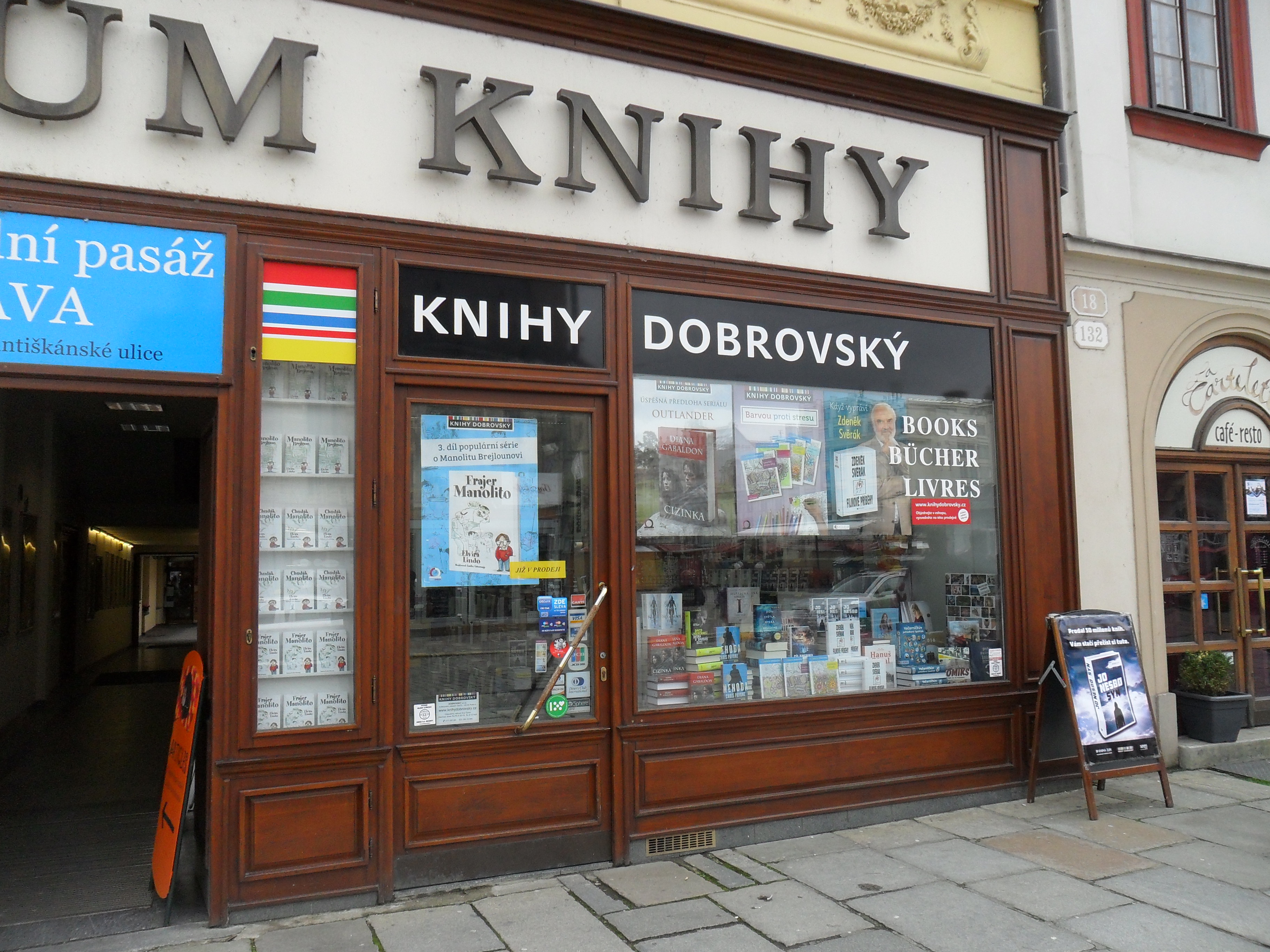 KNIHY DOBROVSKÝ foto 3