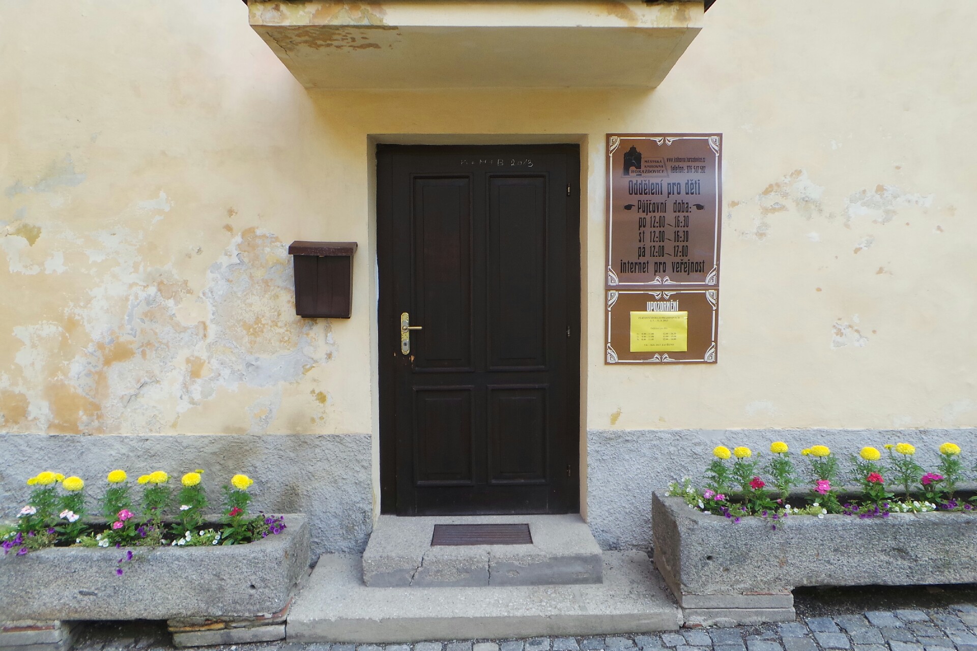 Městská knihovna Horažďovice foto 2