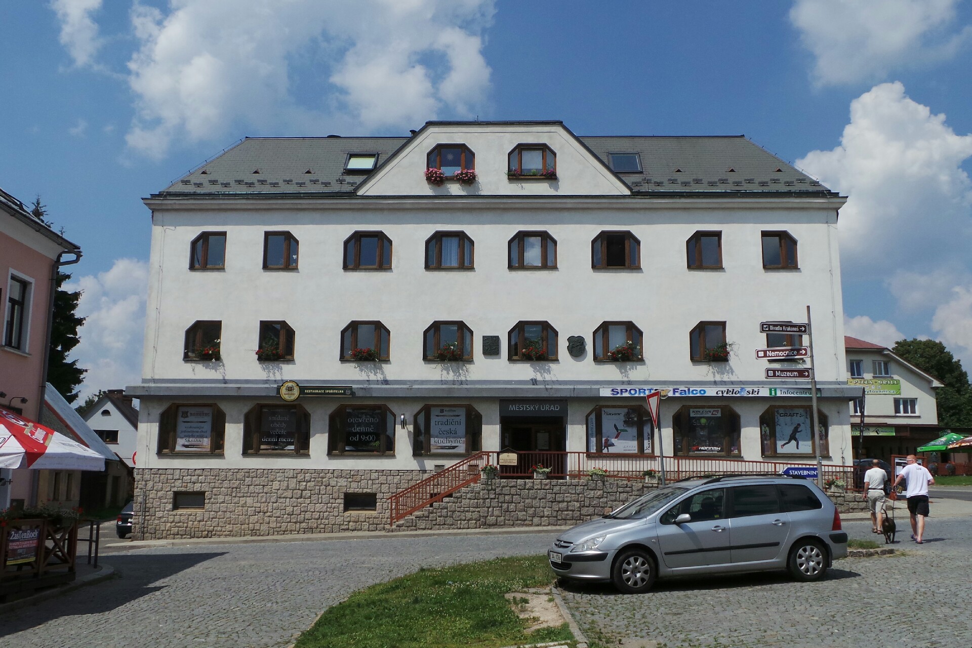 Bankomat České spořitelny foto 2