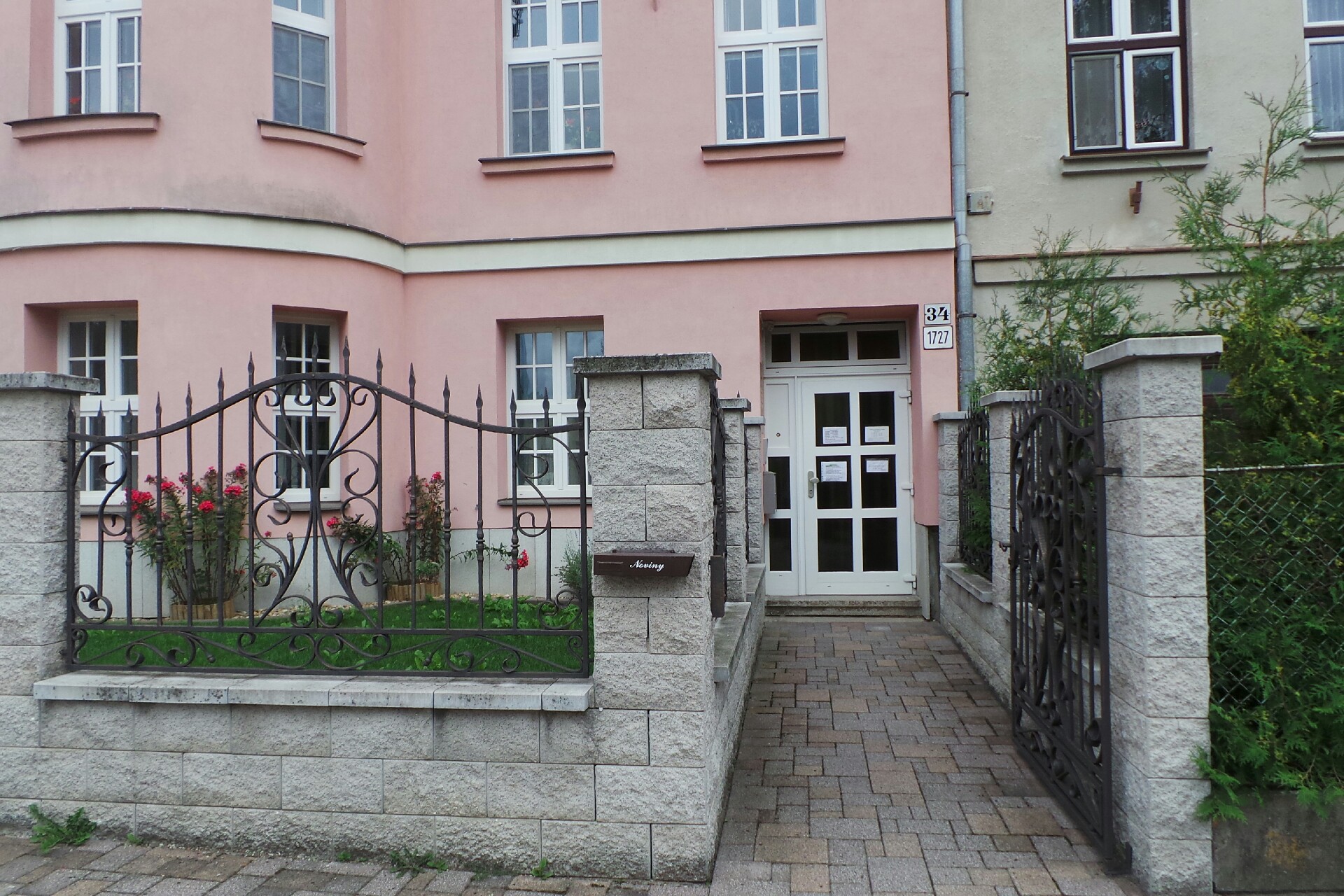 MUDr. Jiří Brož, stomatologické studio, s.r.o.