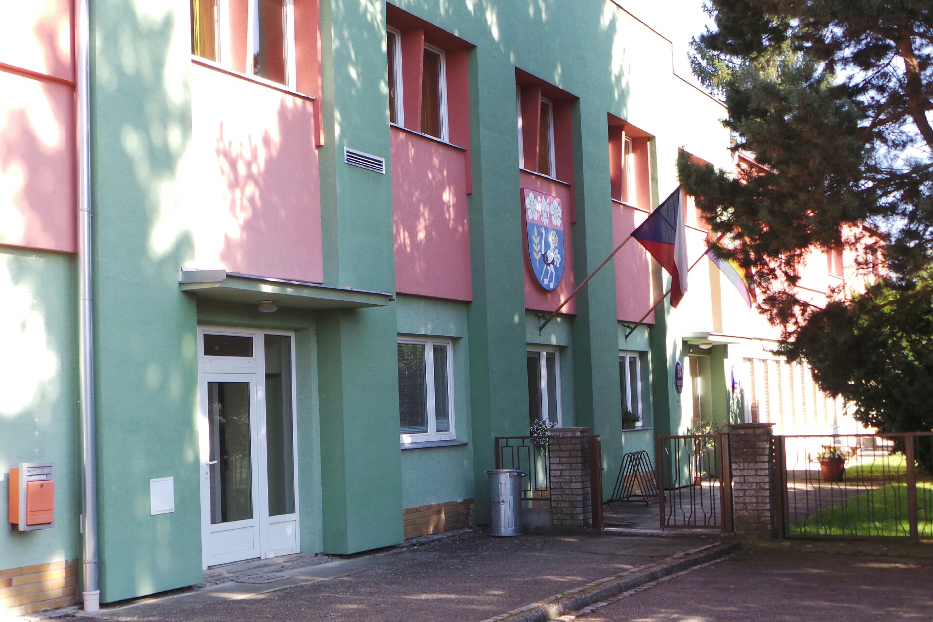 Jesenec - obecní úřad