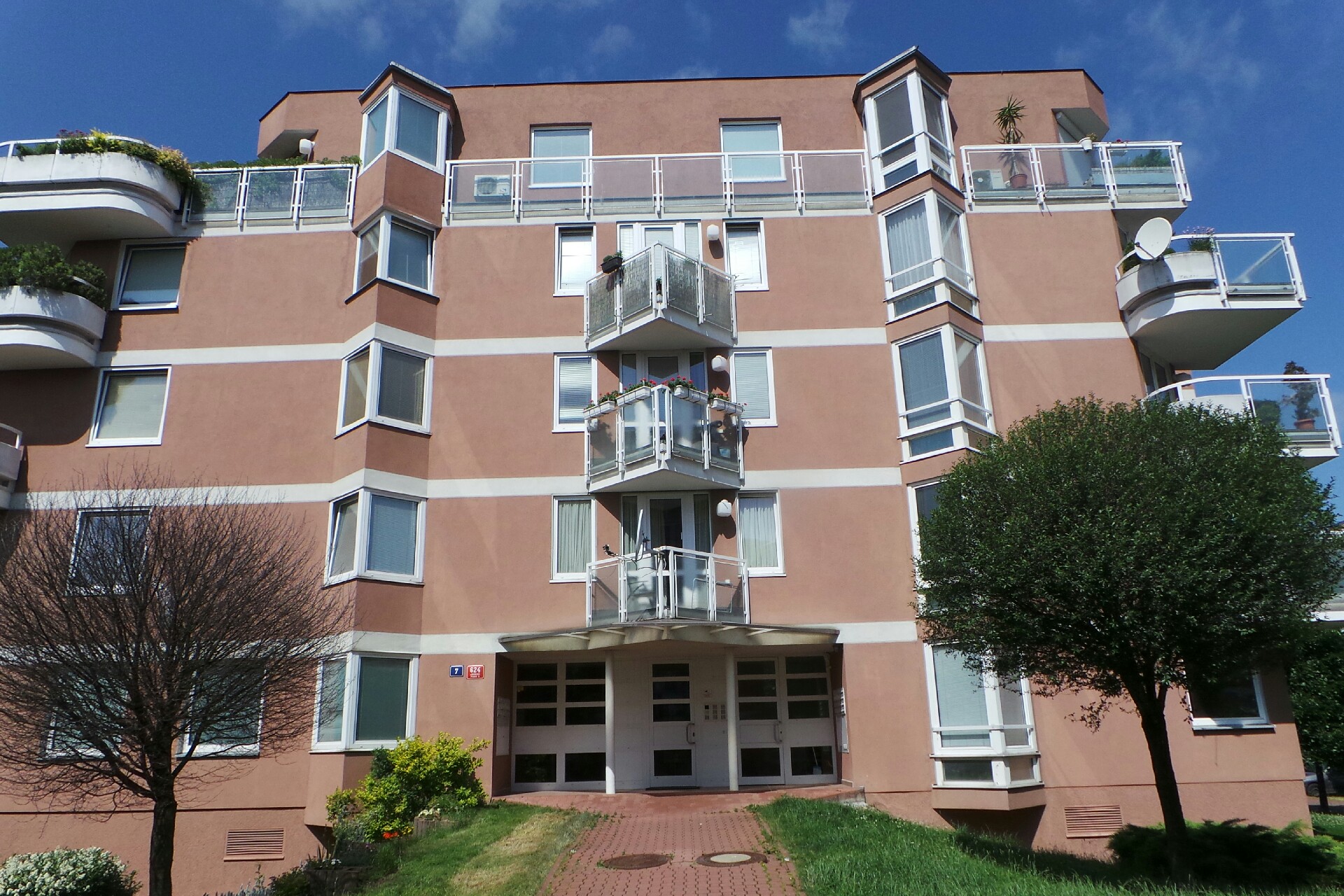 INFOTEX TRADE GROUP, spol. s r.o.