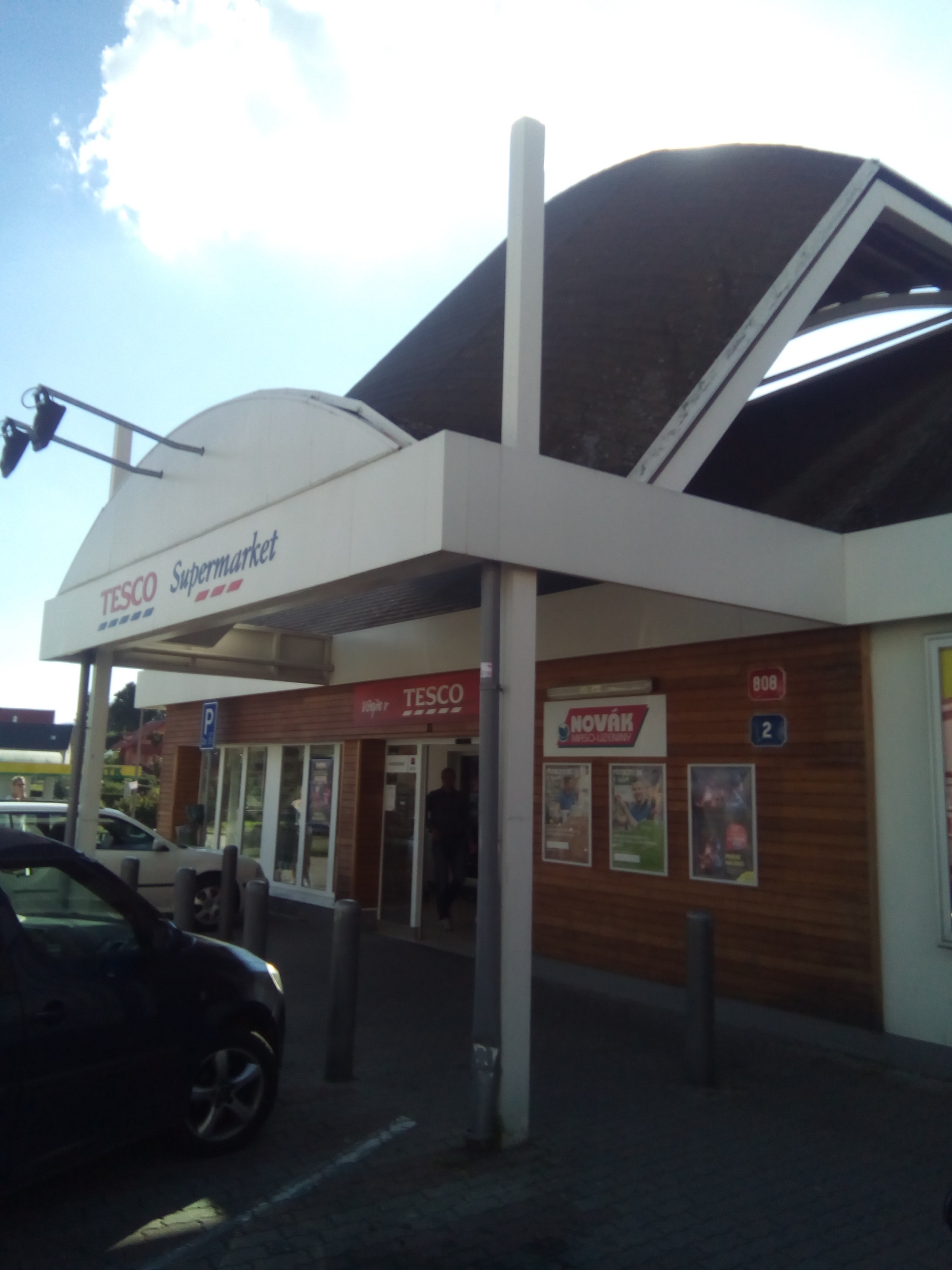 Tesco Supermarket foto 3