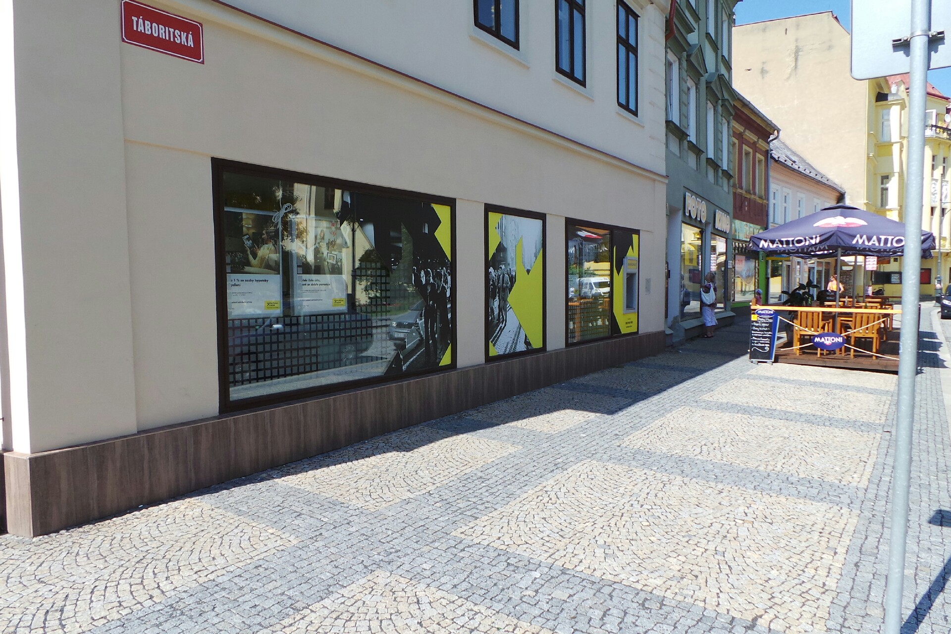 Raiffeisenbank - bankomat