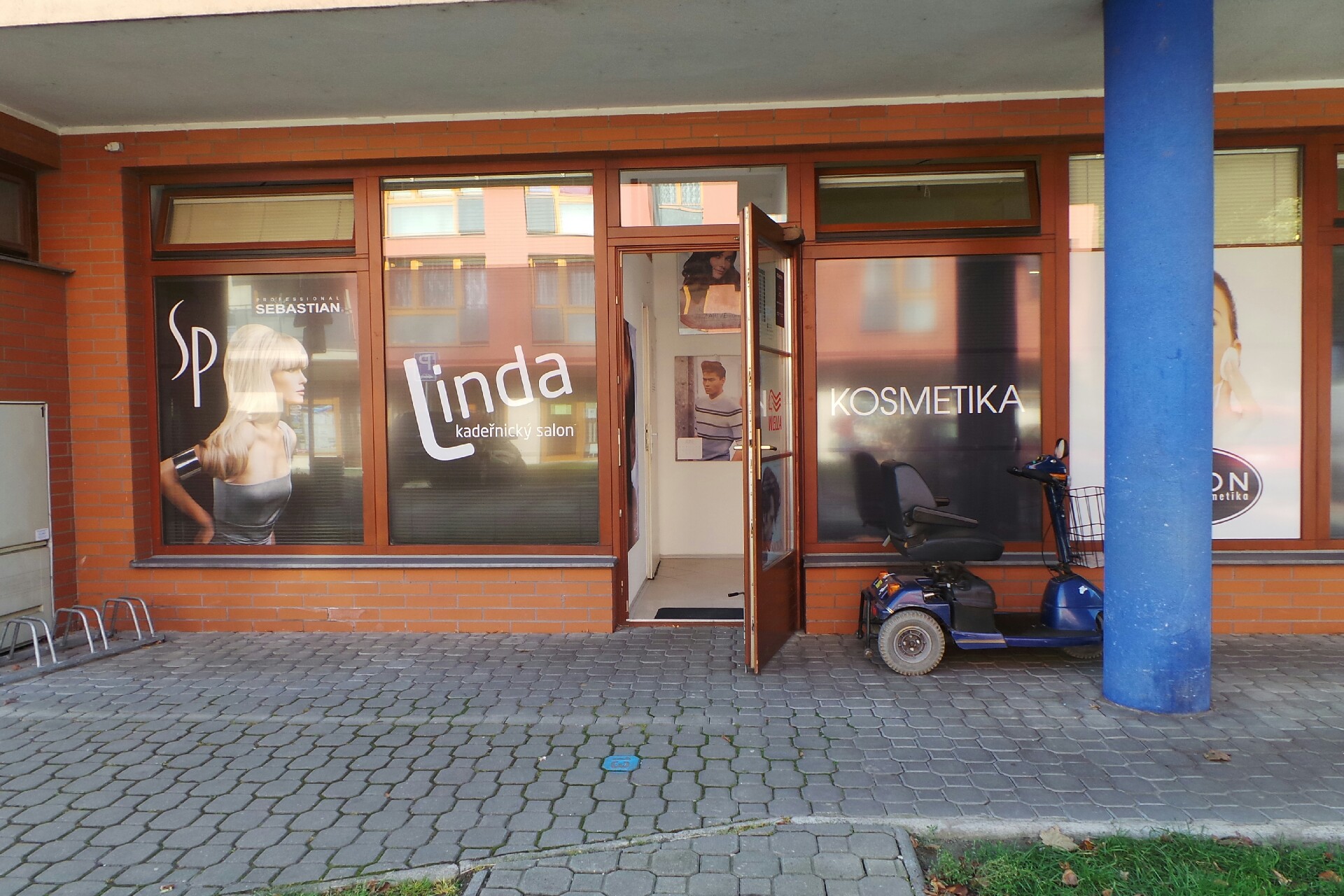 Adéla Jakvid - Kadeřnický salon Linda foto 1