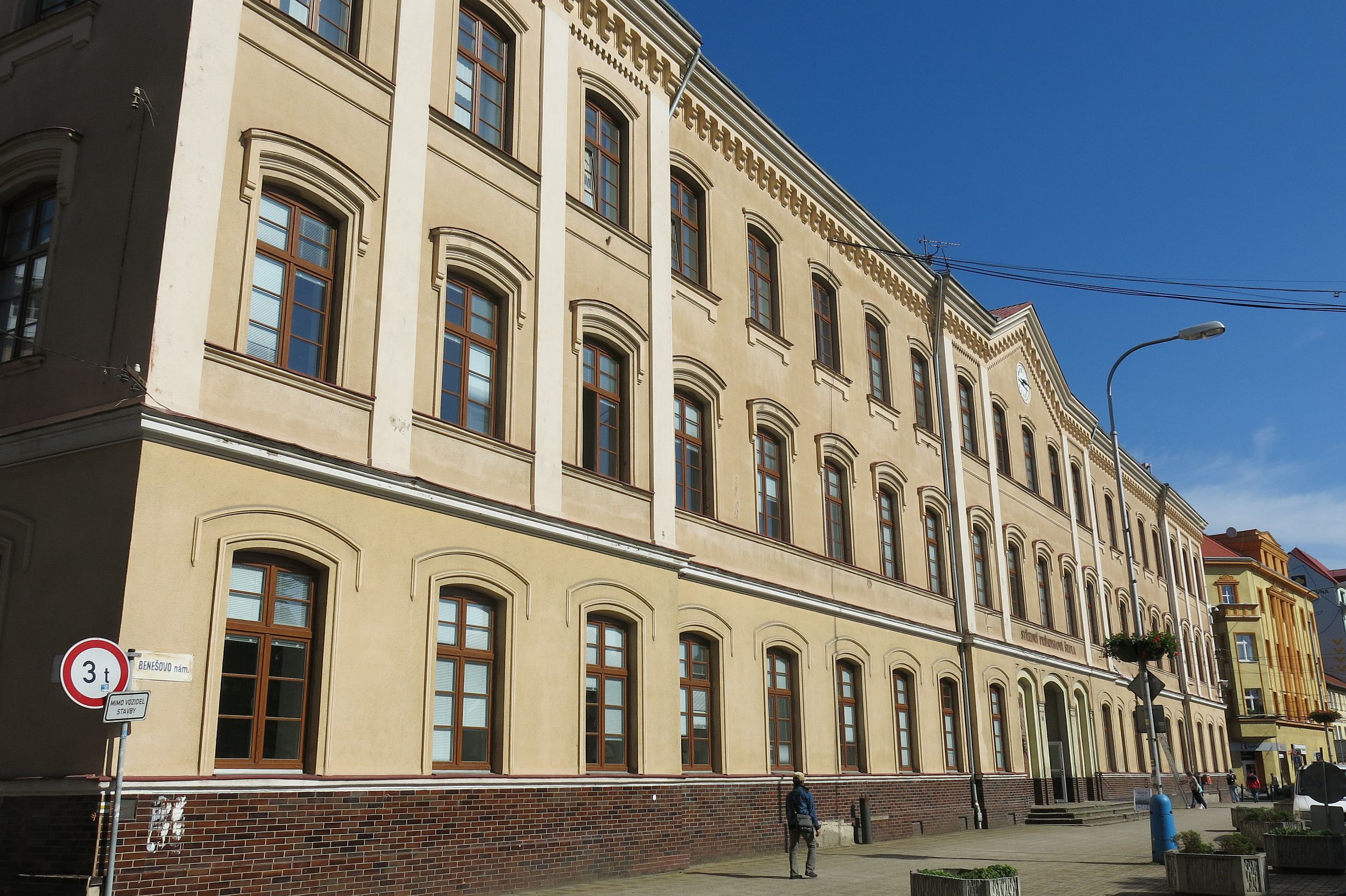 Hotelová škola, Obchodní akademie a Střední průmyslová škola, Teplice