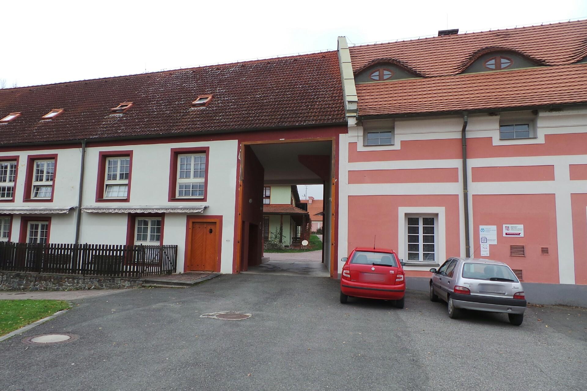 Centrum sociálních služeb Tloskov