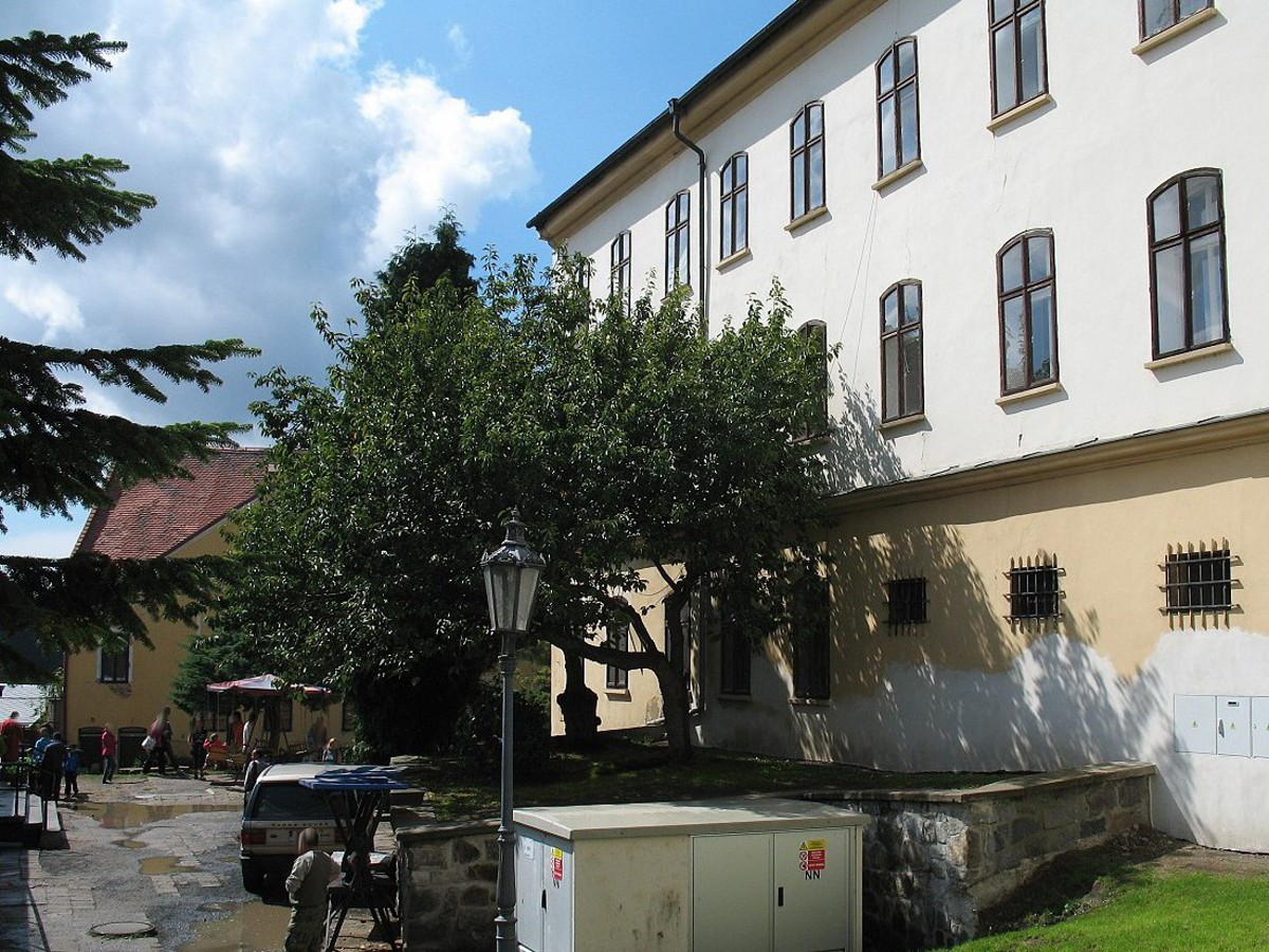 Úštěk - městský úřad foto 5
