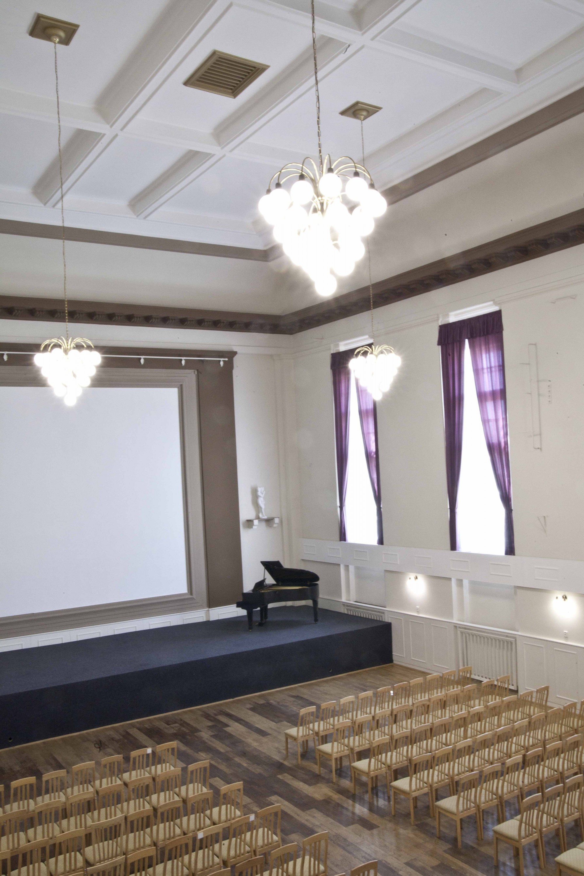 Dělnický dům - pronájem sálů foto 3