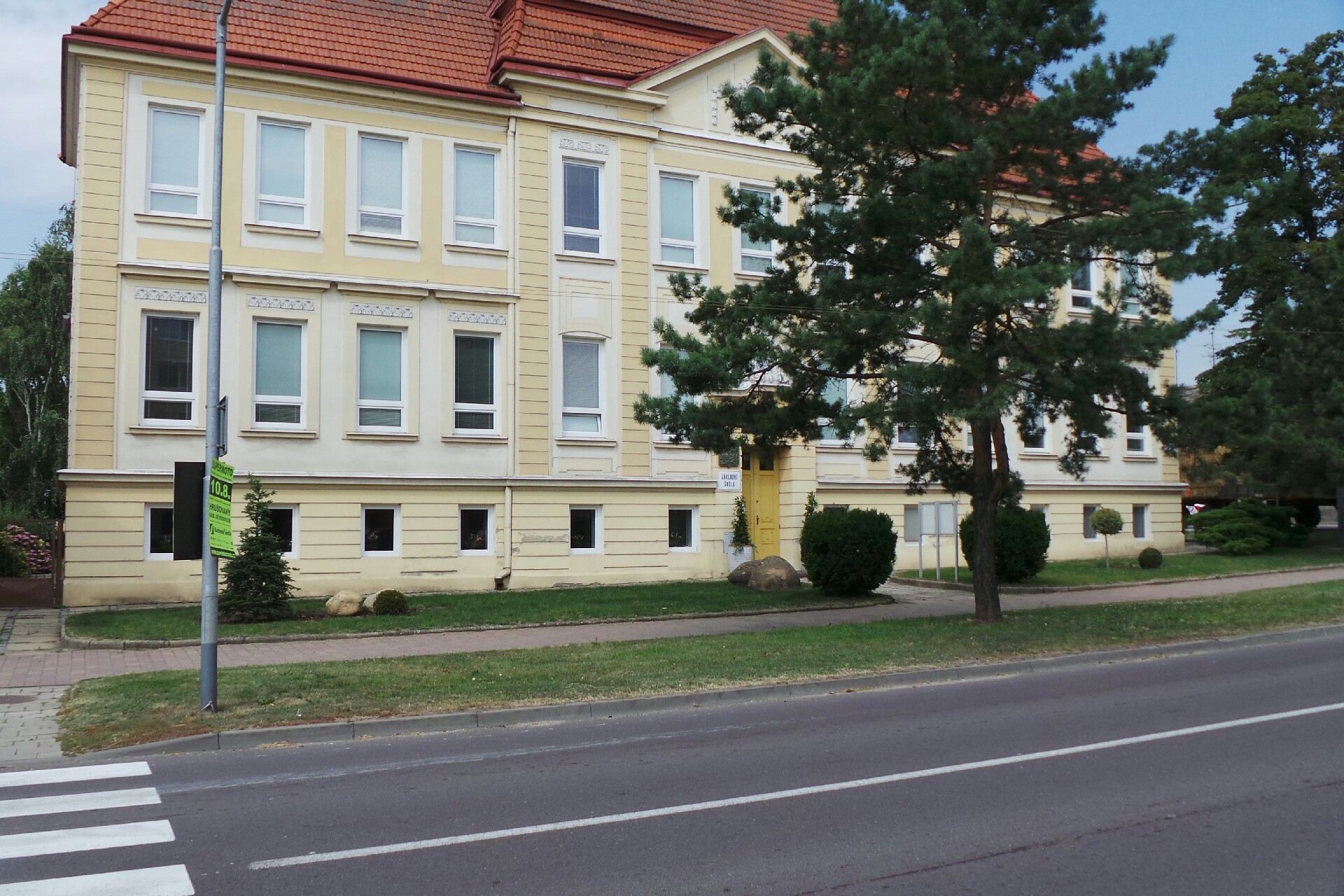 ZŠ Hrušovany nad Jevišovkou