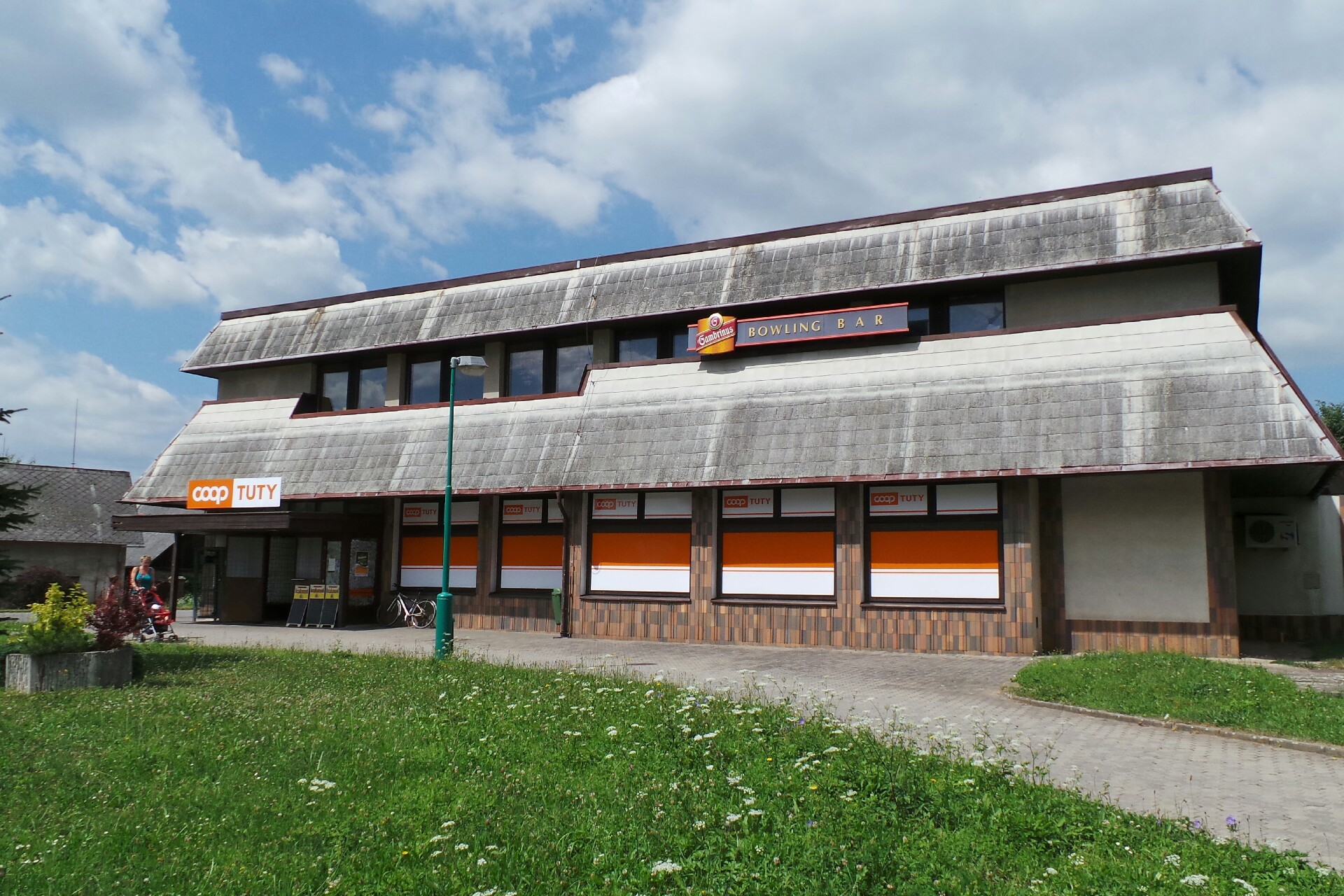 COOP Dvůr Králové n. L., družstvo