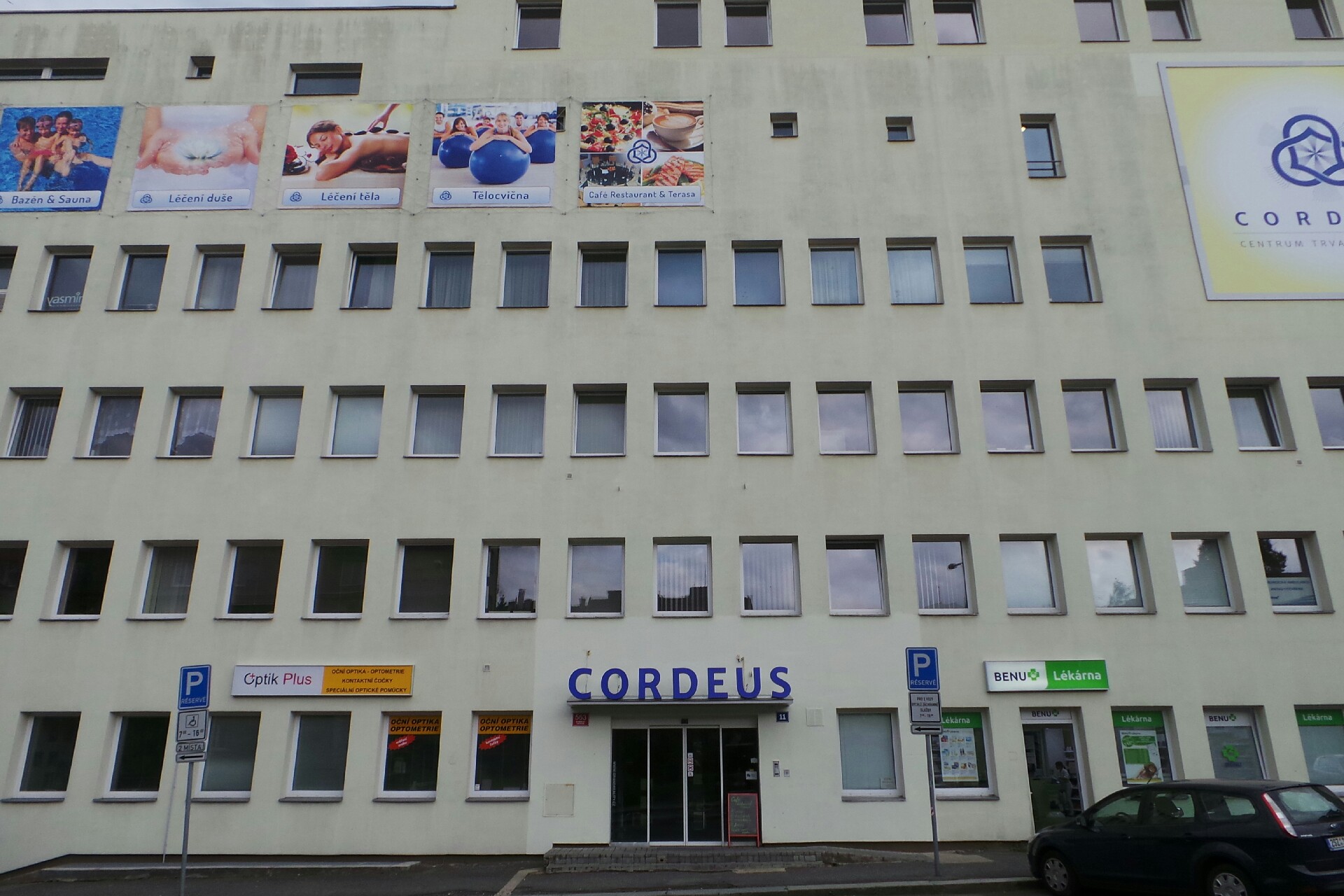 MUDr. Alena Čadková