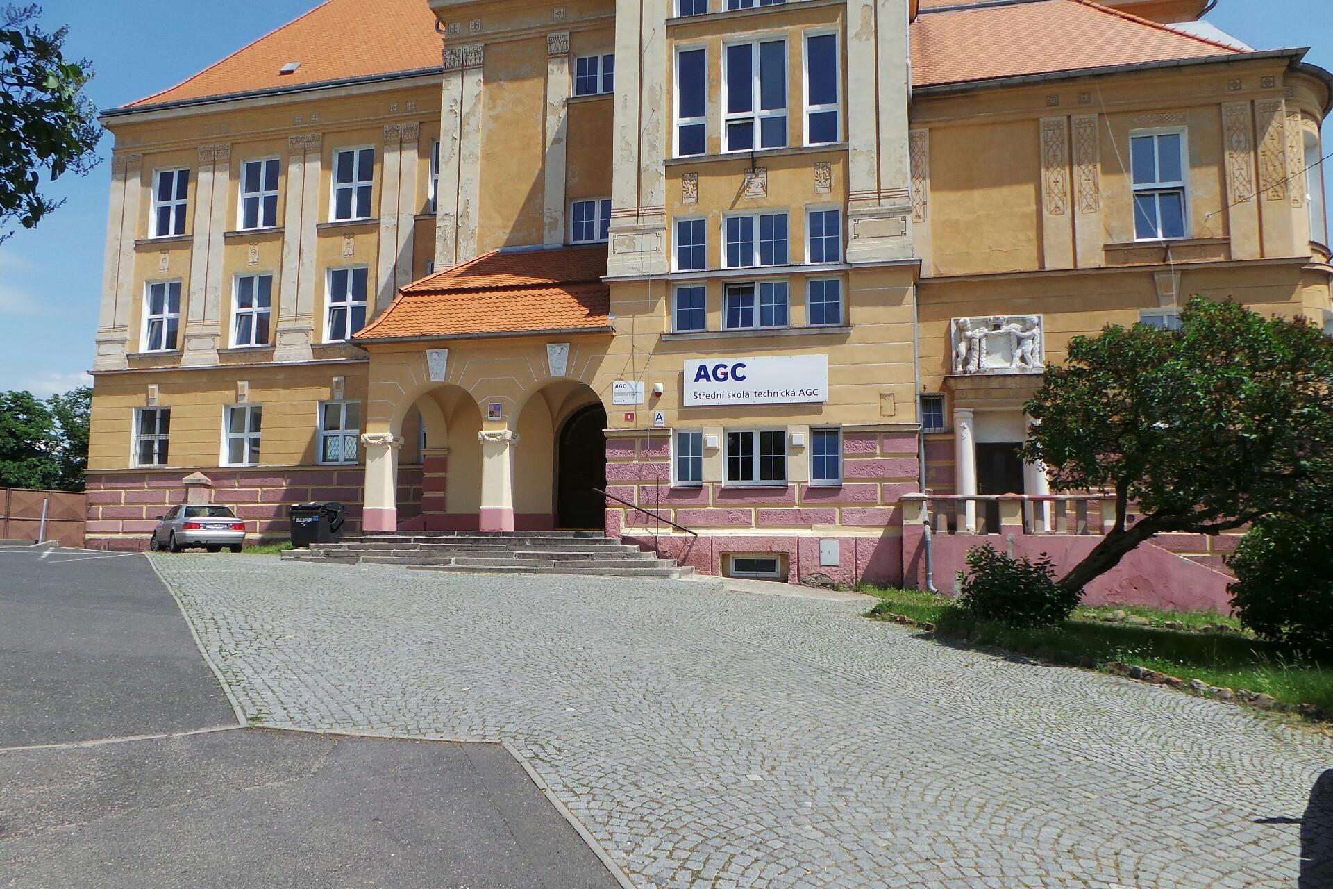 Odborový svaz skla, keramiky a porcelánu, Základní organizace Střední škola technická AGC a.s.