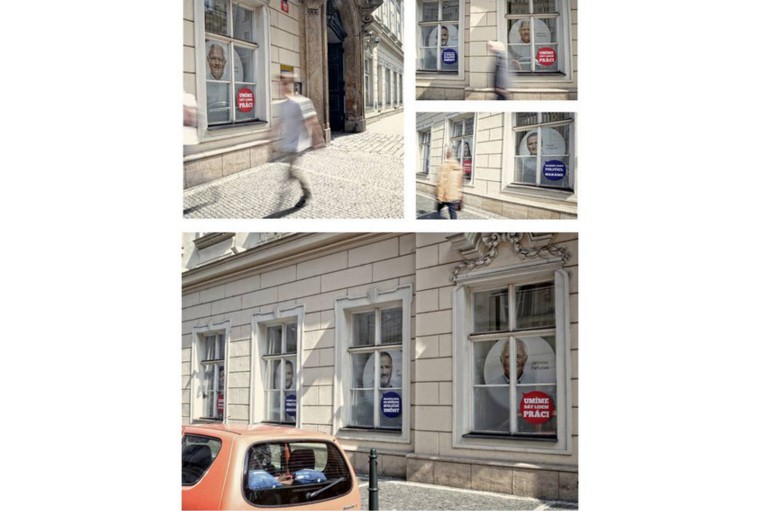 Ve výloze foto 3