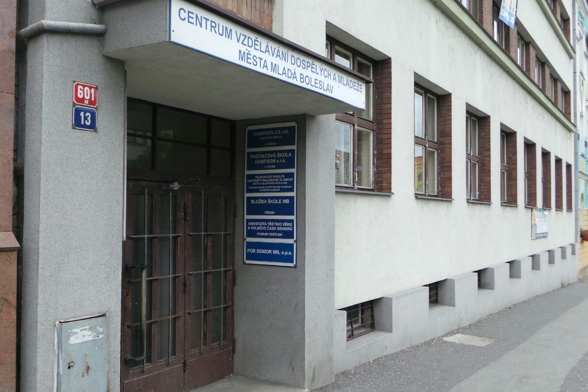 Služby a školení MB