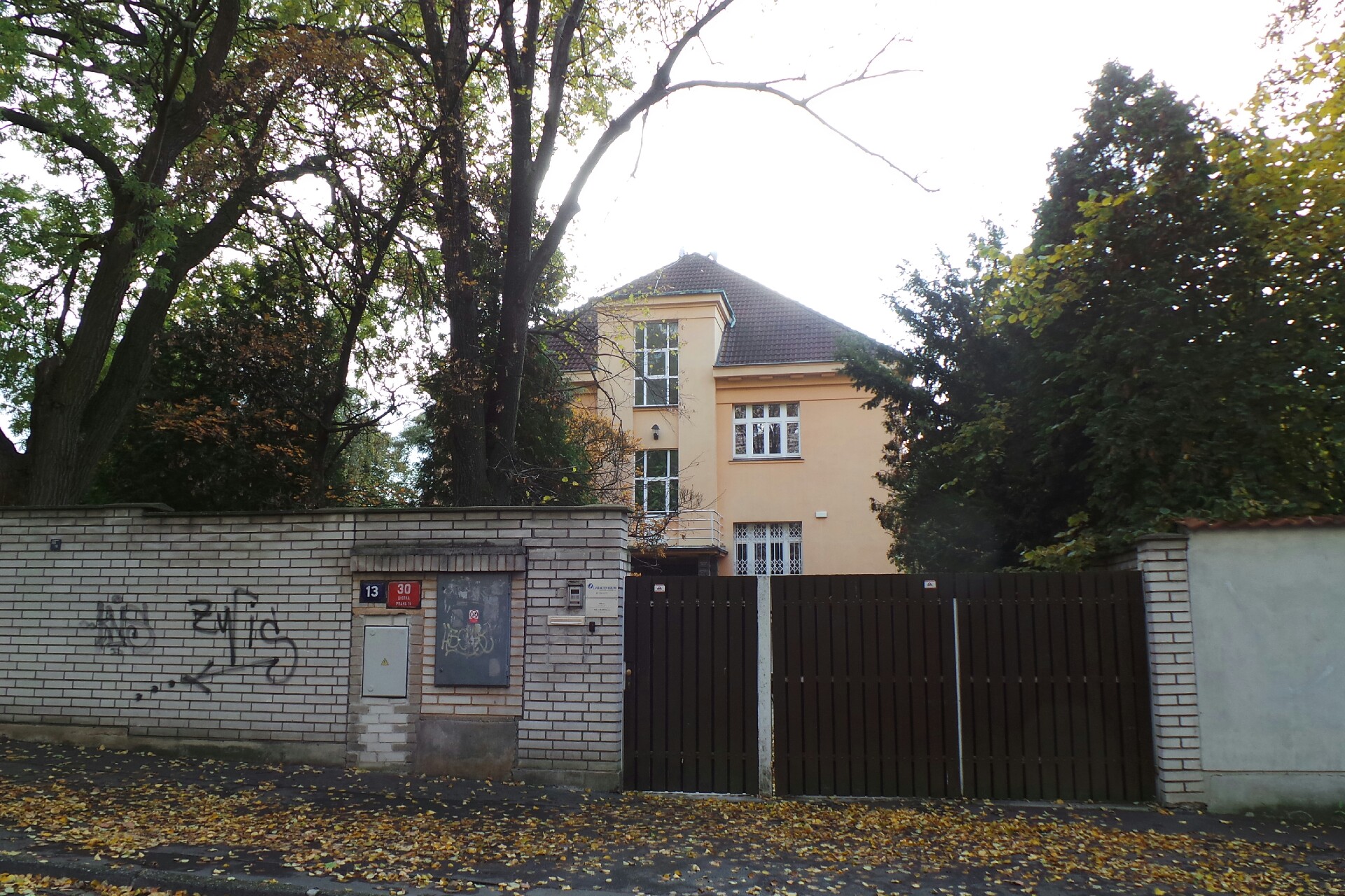 DATACENTRUM systems & consulting, a.s.