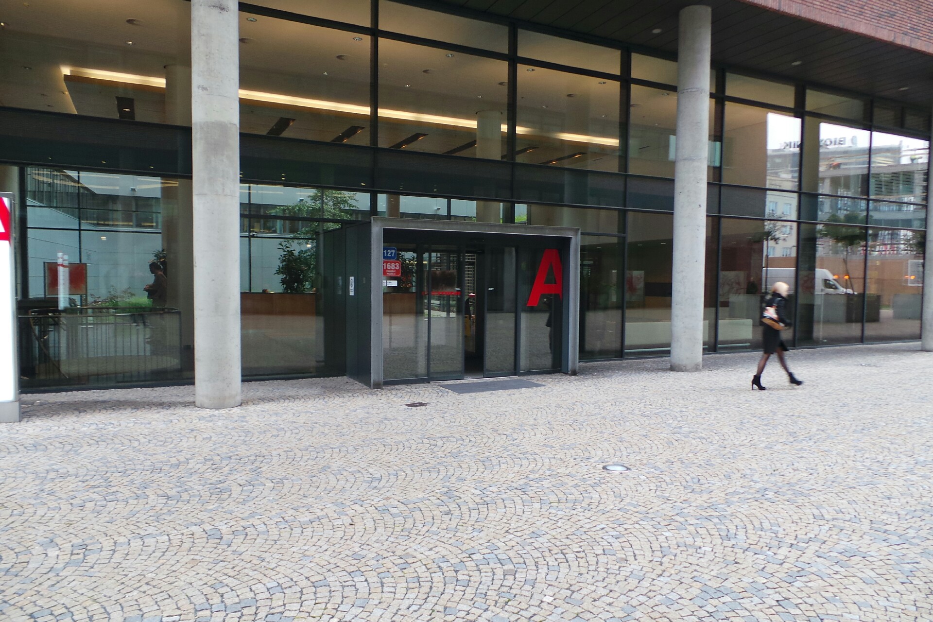 Mgr. Lukáš Sommer, advokát