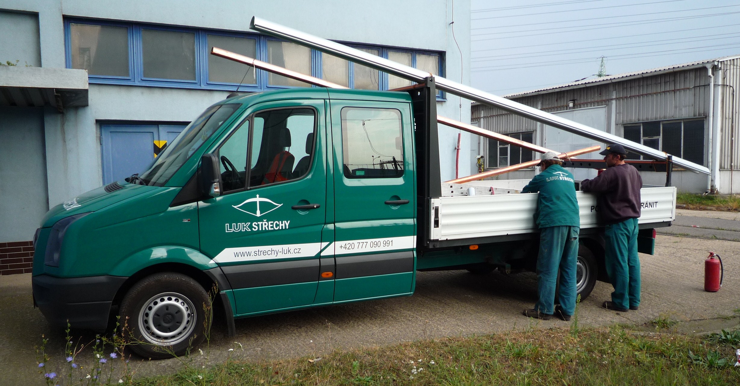 LUK - stavby, střechy, izolace