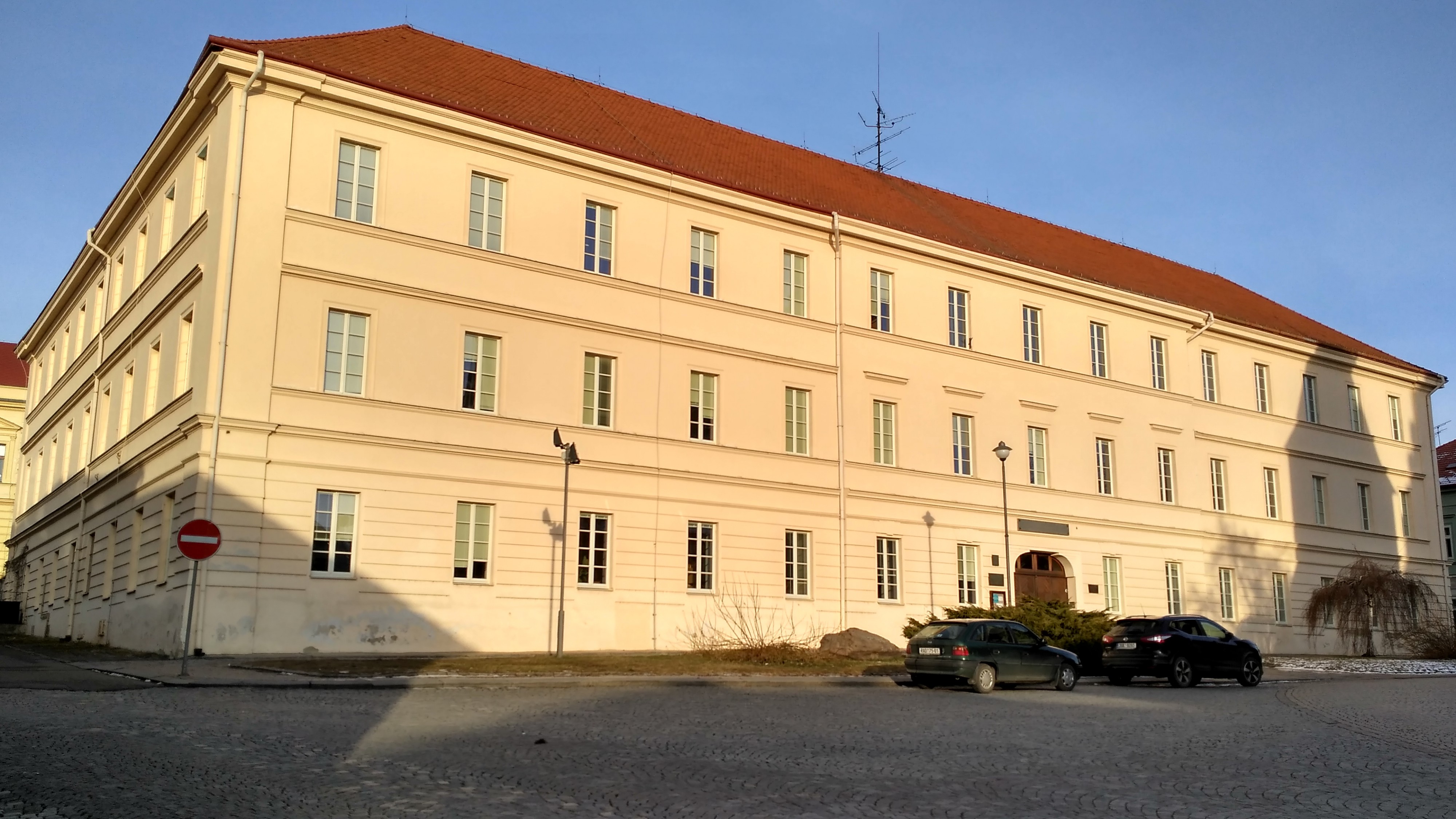 Gymnázium Zikmunda Wintra, Rakovník foto 4