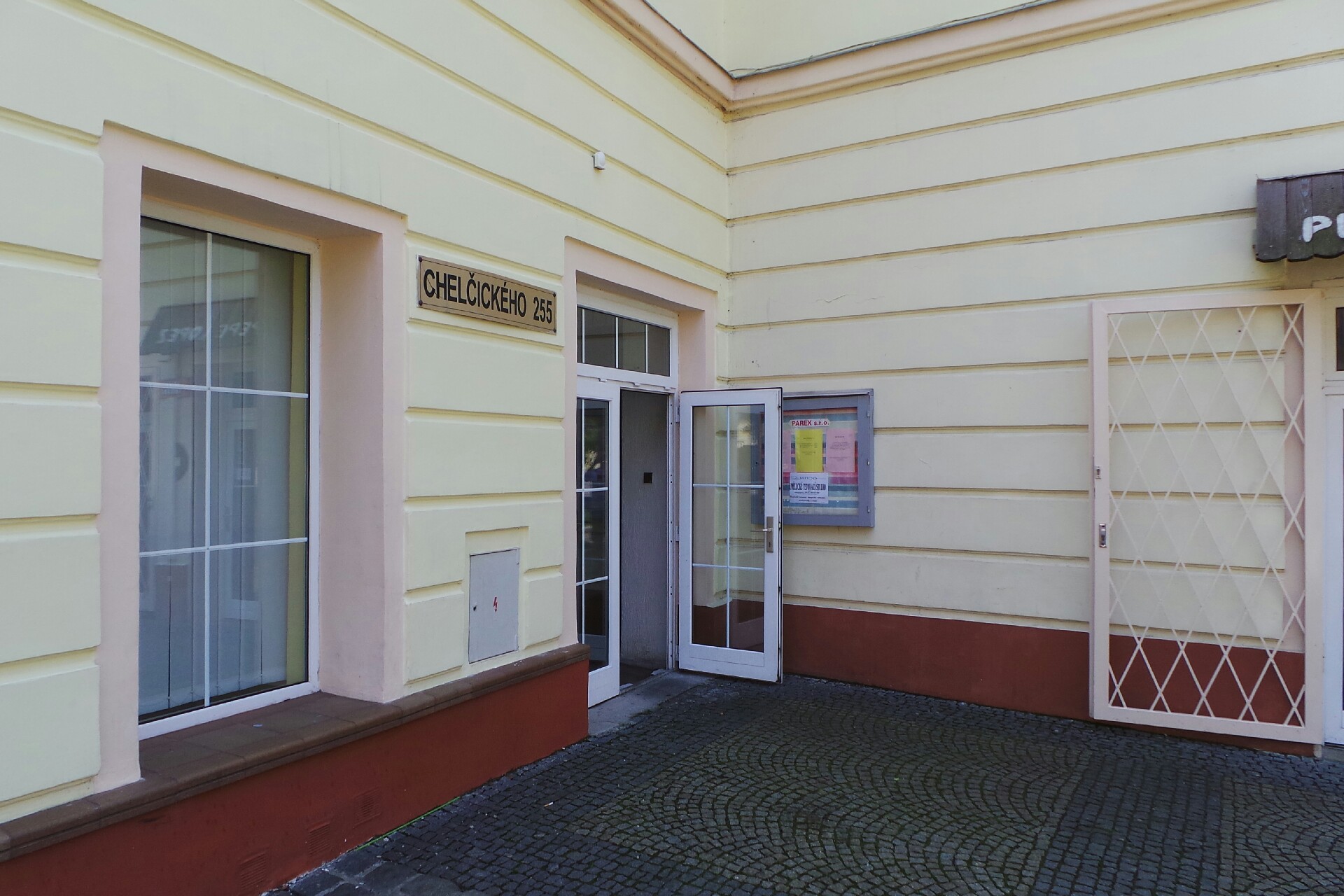 Romana Cahajlová KUZO Partners