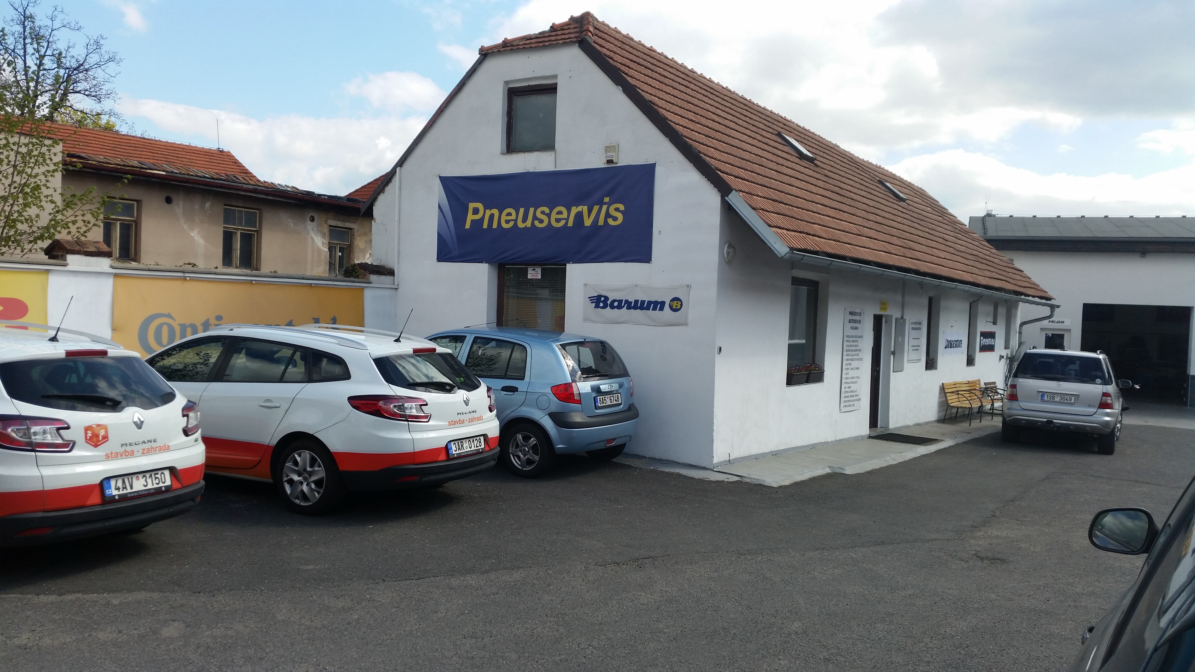 Pneuservis ve Žlíbku foto 5