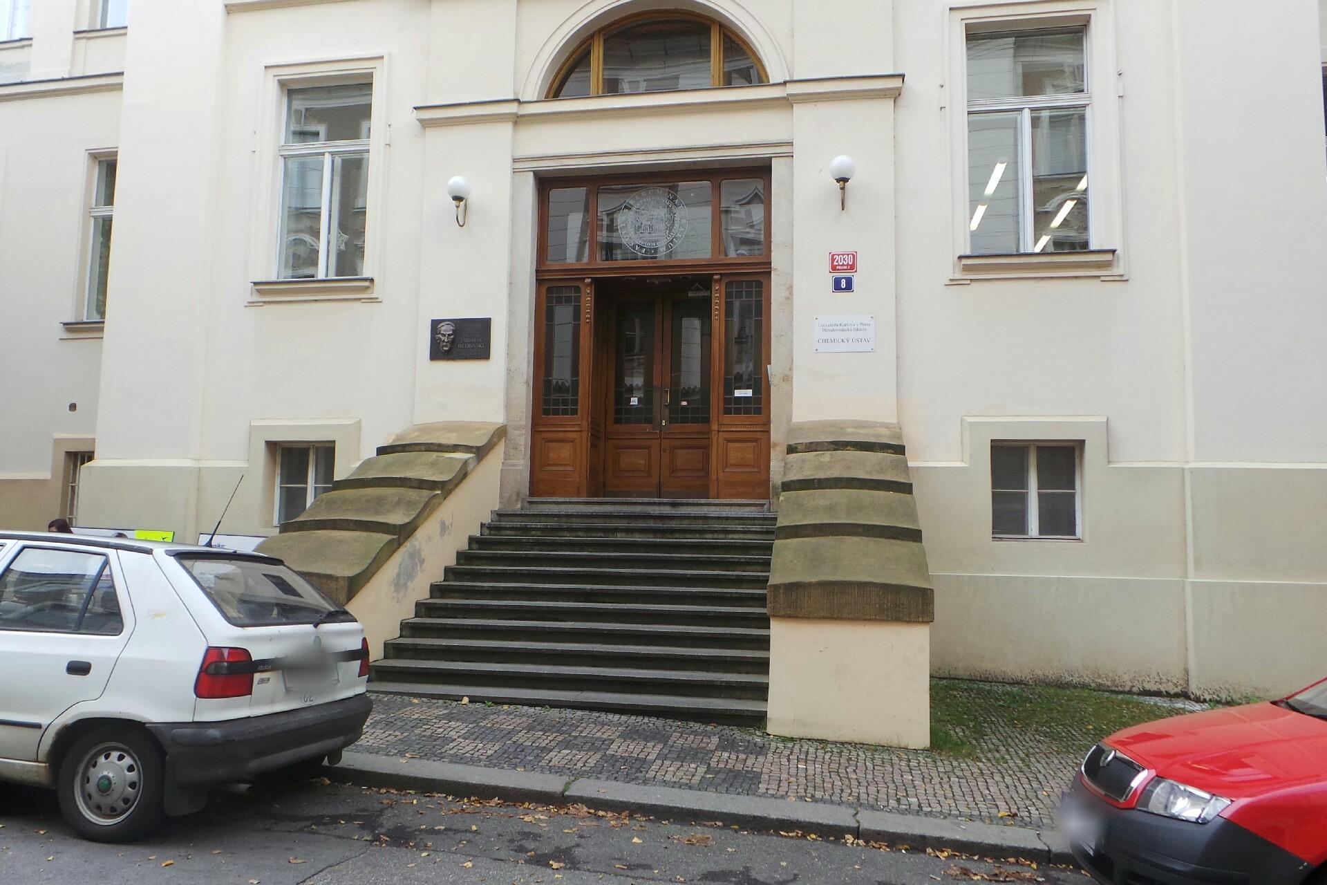 Katedra organické chemie Přírodovědecké fakulty - Univerzita Karlova