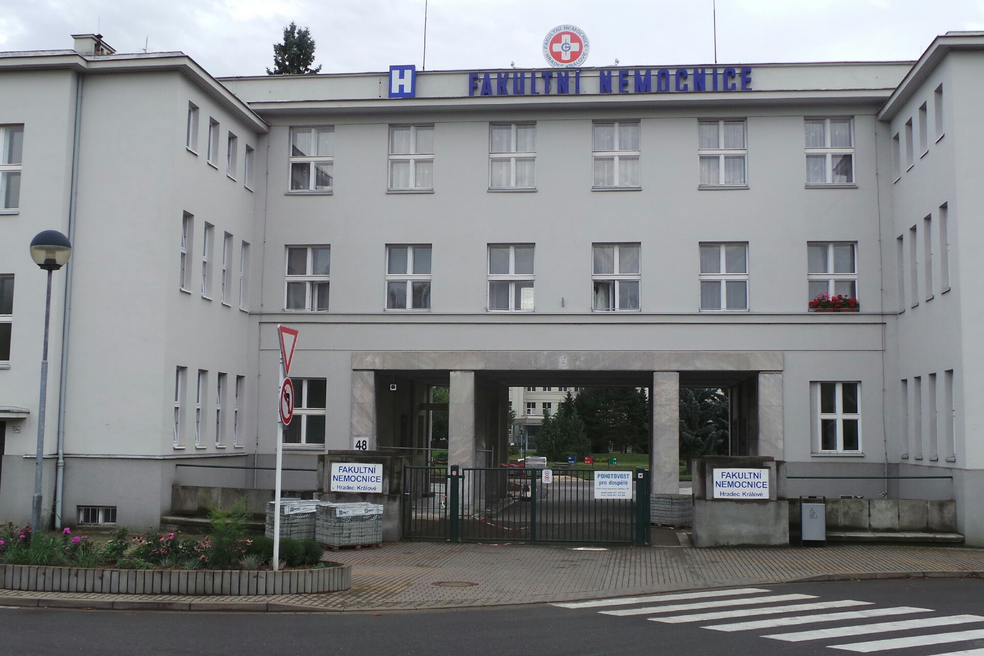 Hemodialyzační středisko - Fakultní nemocnice Hradec Králové