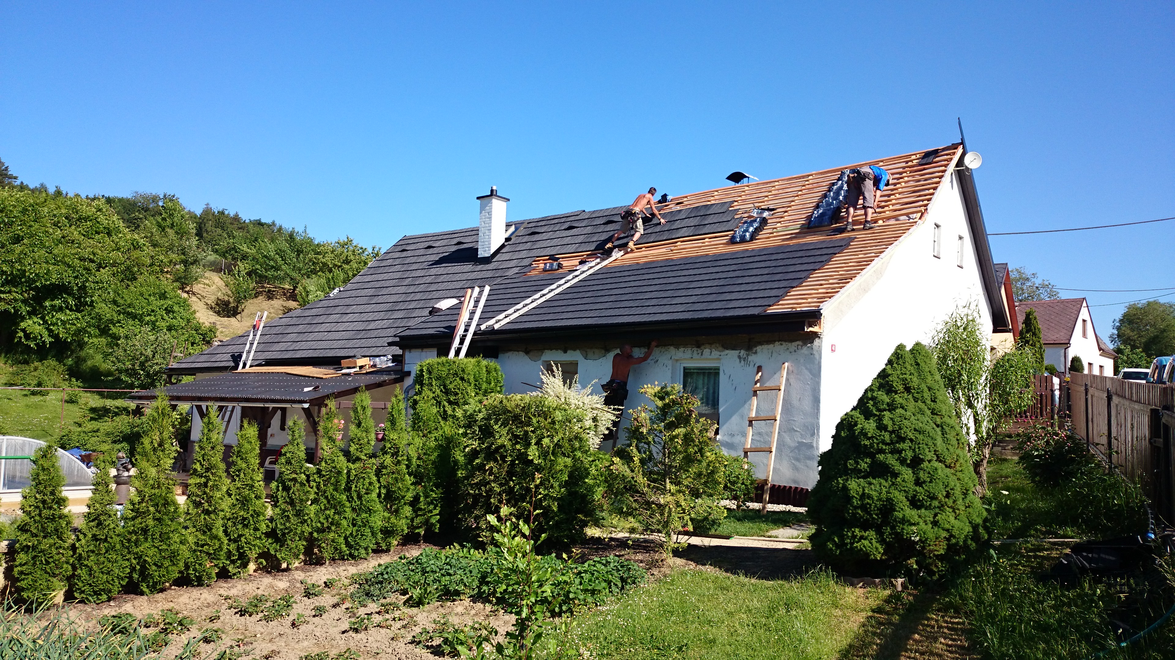 VLČEK STŘECHY - klempířství - pokrývačství - tesařství foto 2